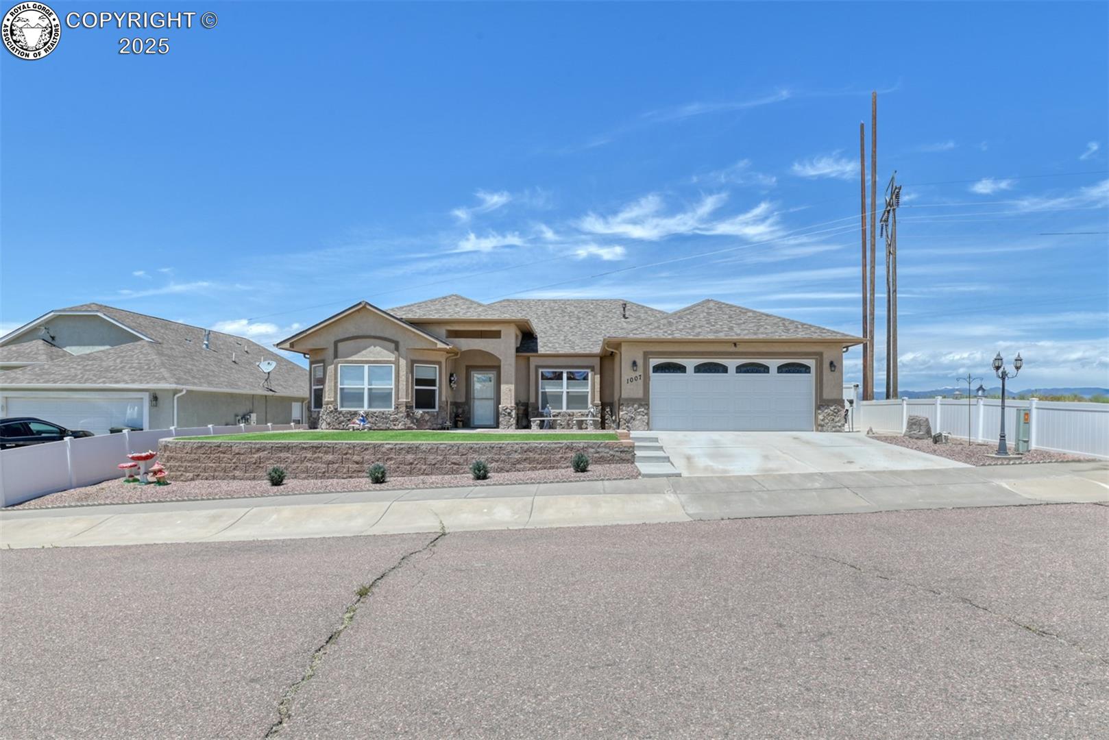 1007 Clyde Drive
