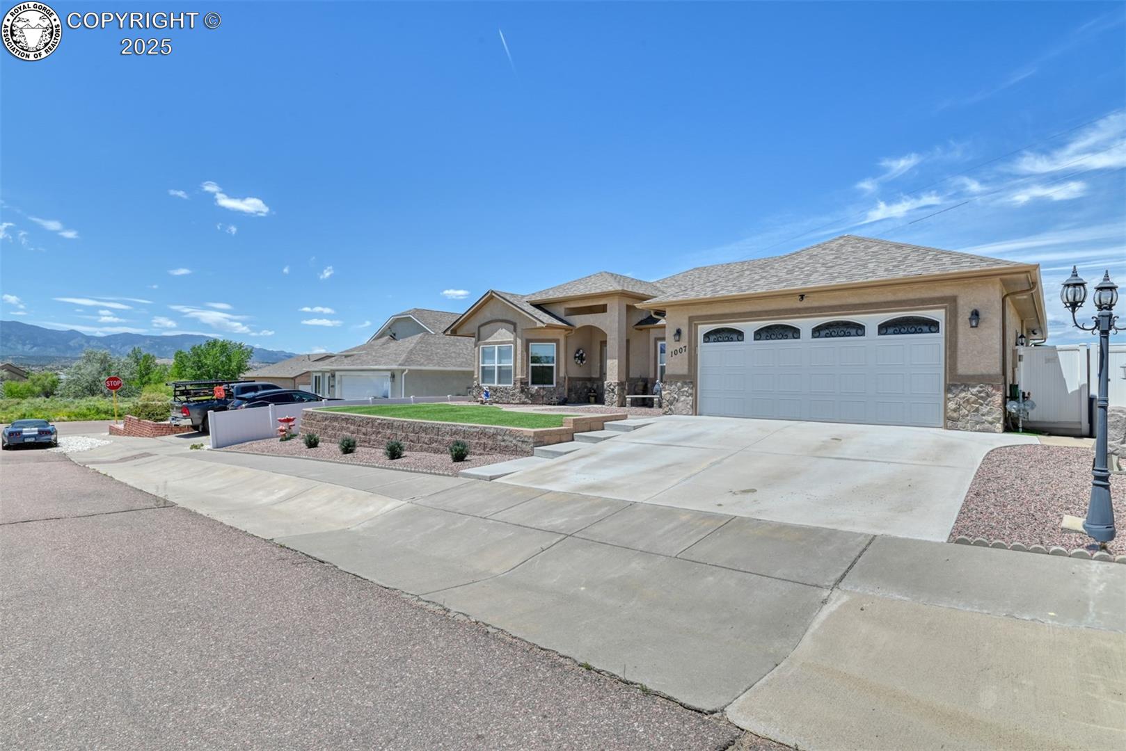 1007 Clyde Drive