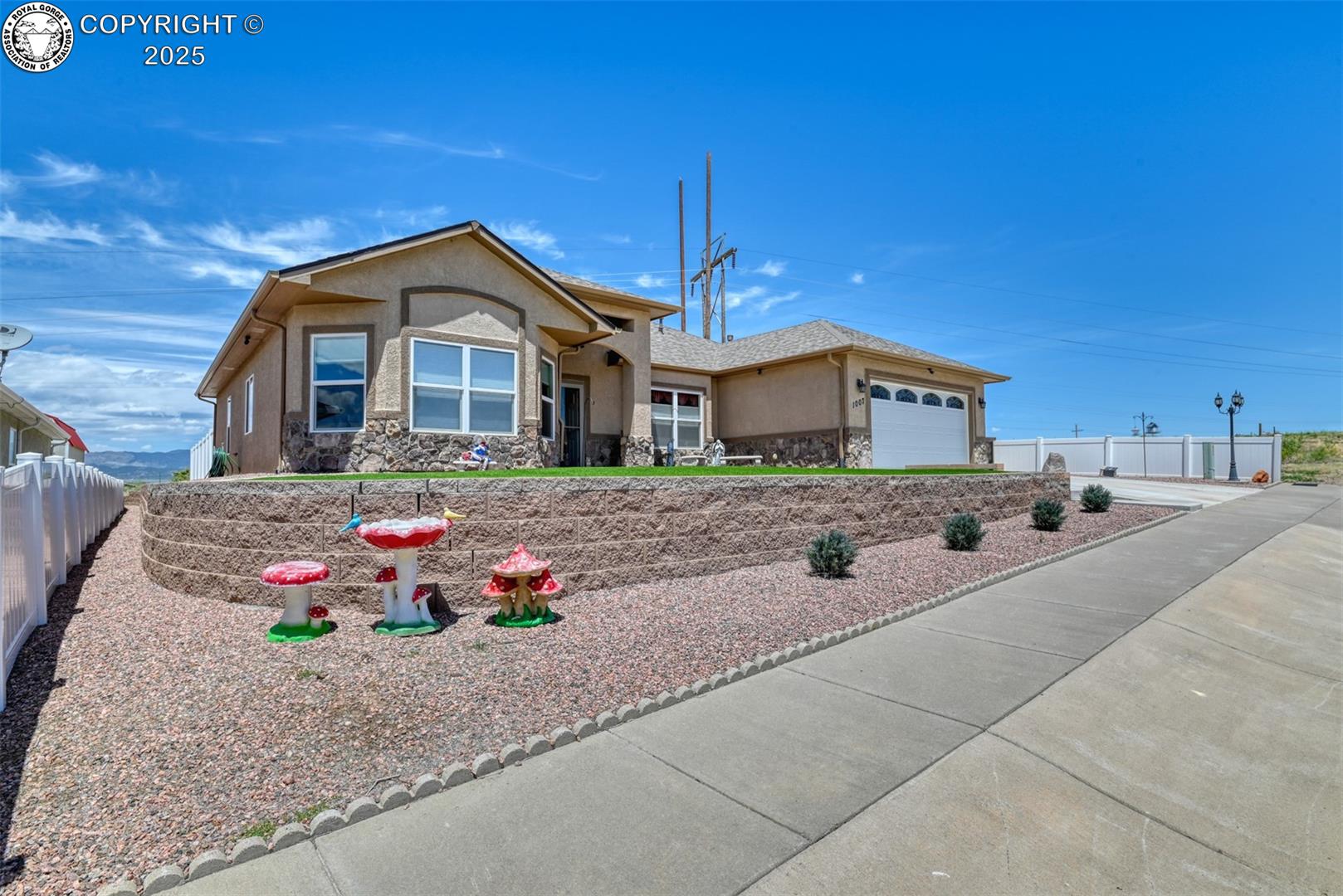 1007 Clyde Drive