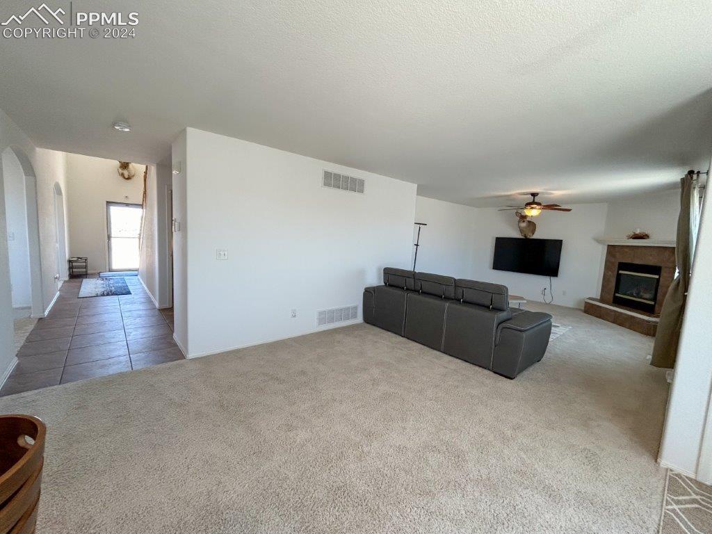 835 Sumo Avenue
