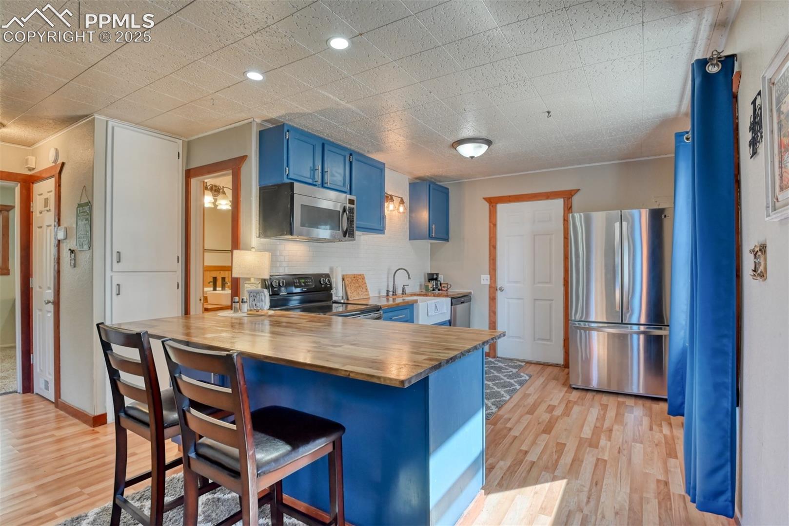 281 Mesa Drive