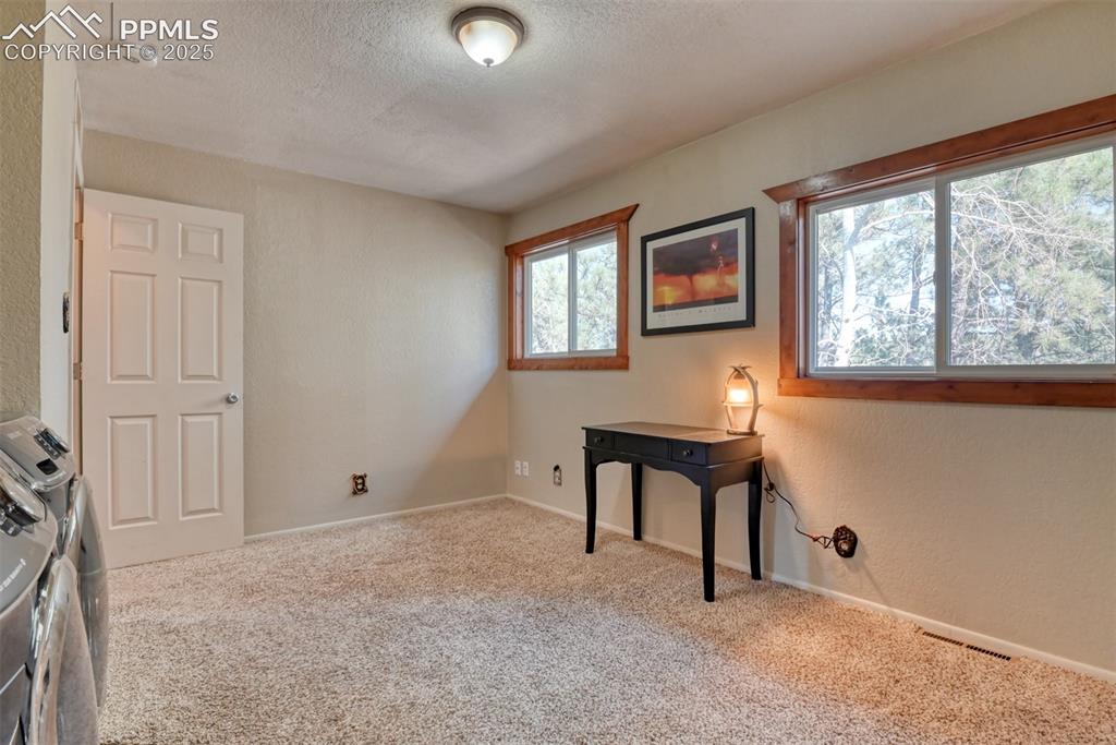 281 Mesa Drive