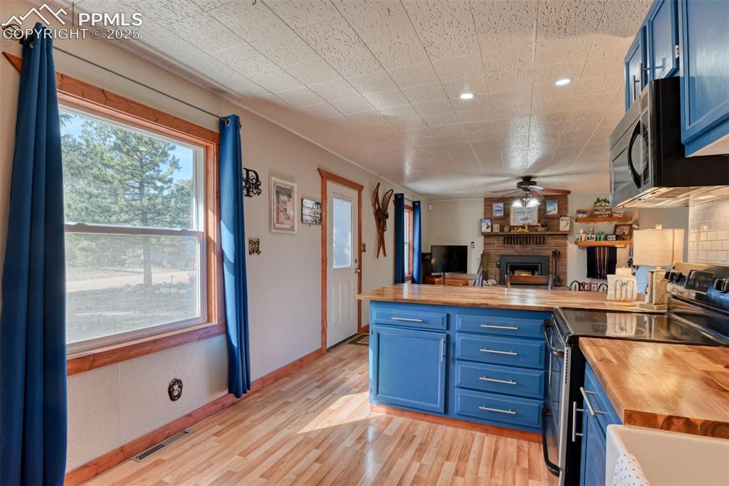 281 Mesa Drive