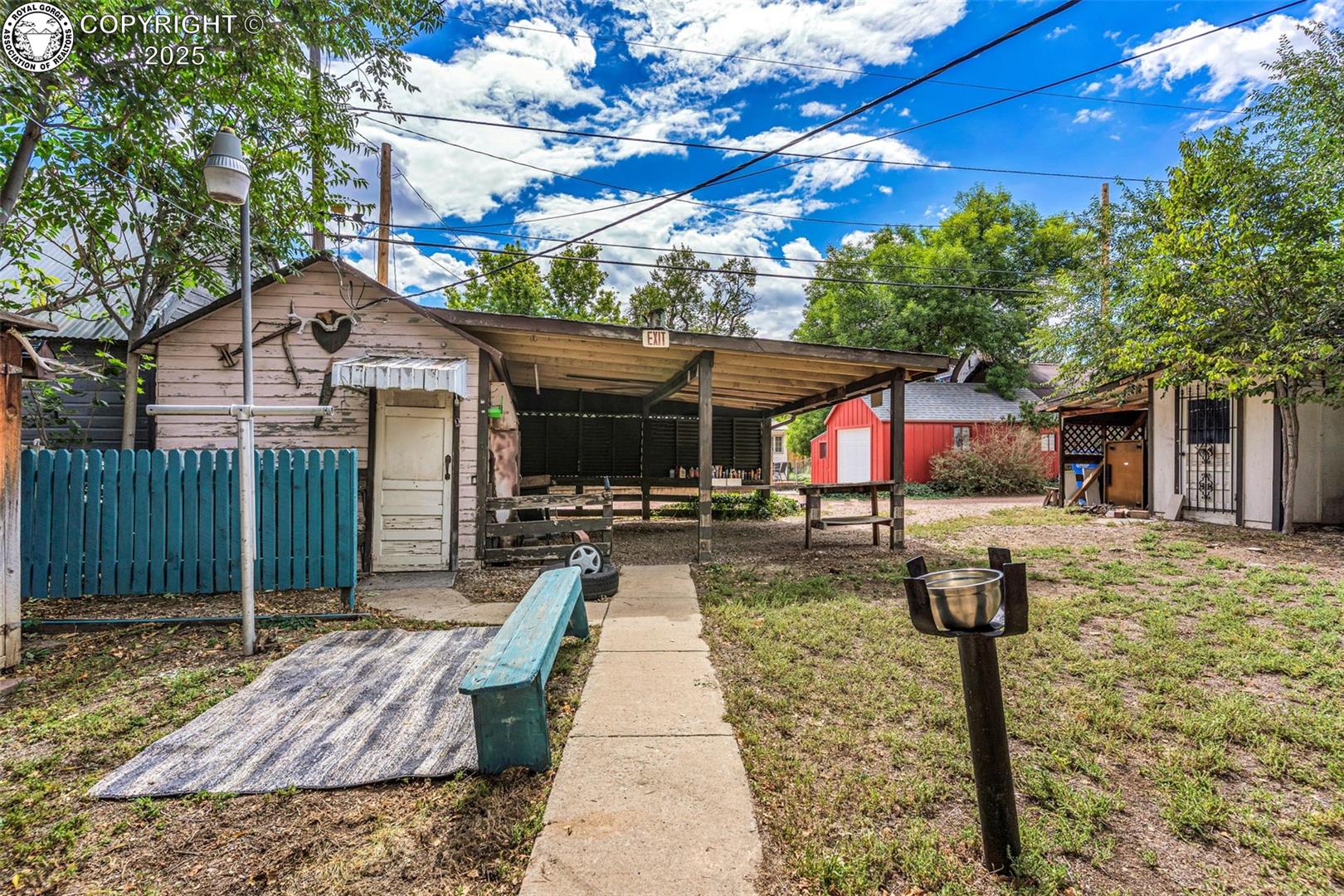 710 Woodlawn Avenue