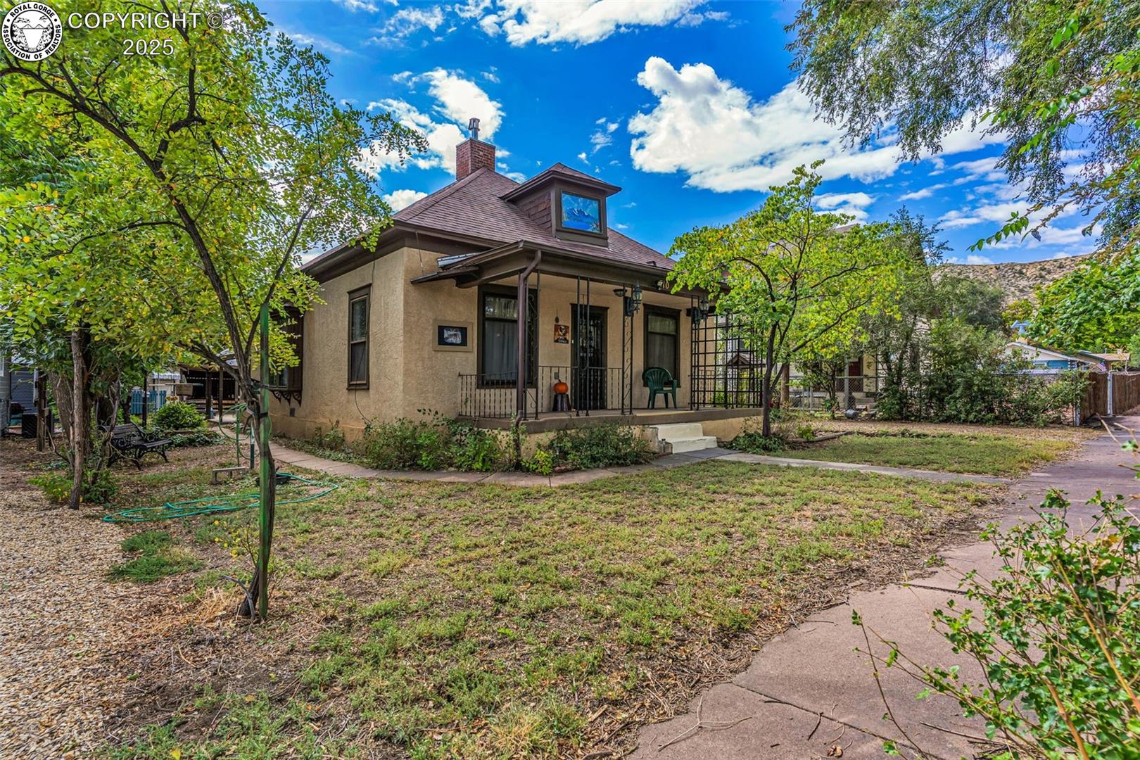 710 Woodlawn Avenue