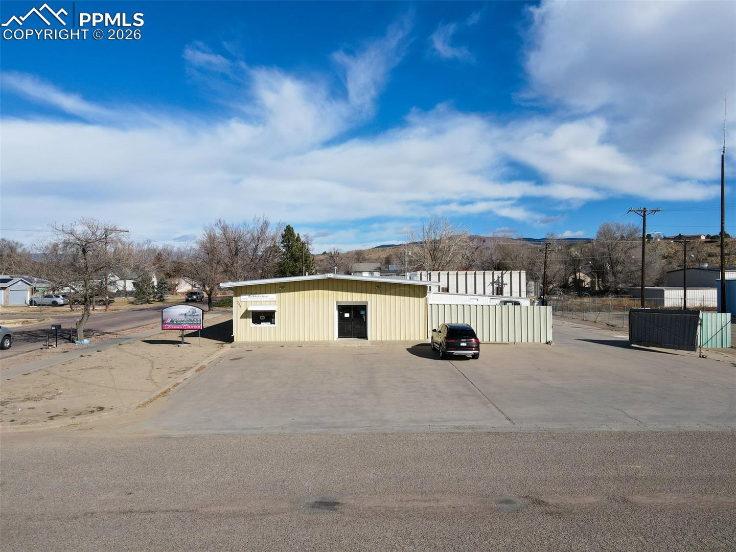 300 Dozier Avenue