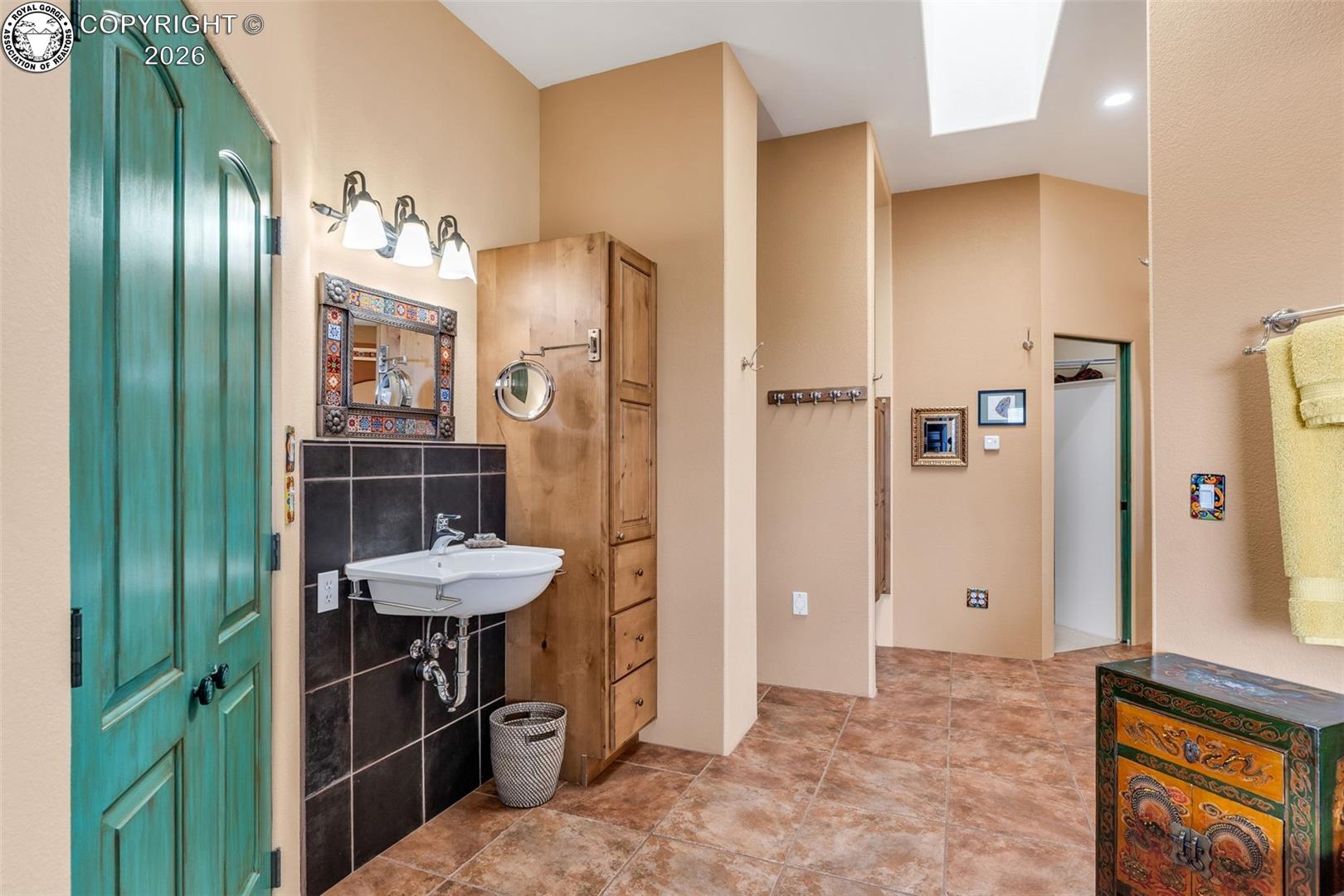 41 Storm Court