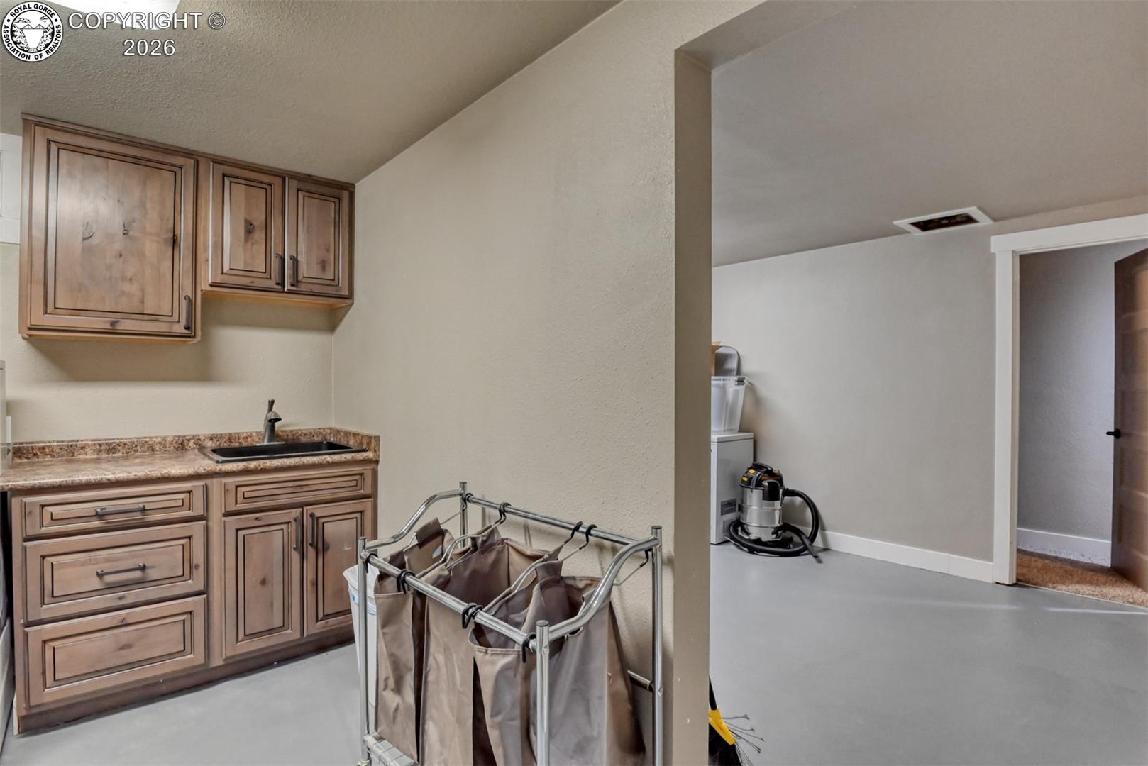 855 Marilyn Drive