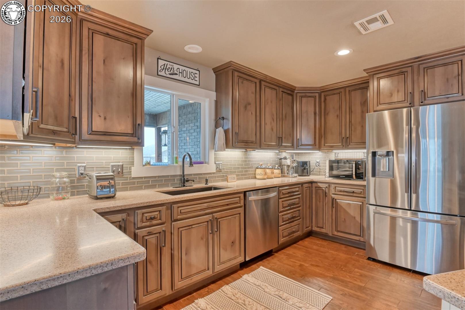 855 Marilyn Drive