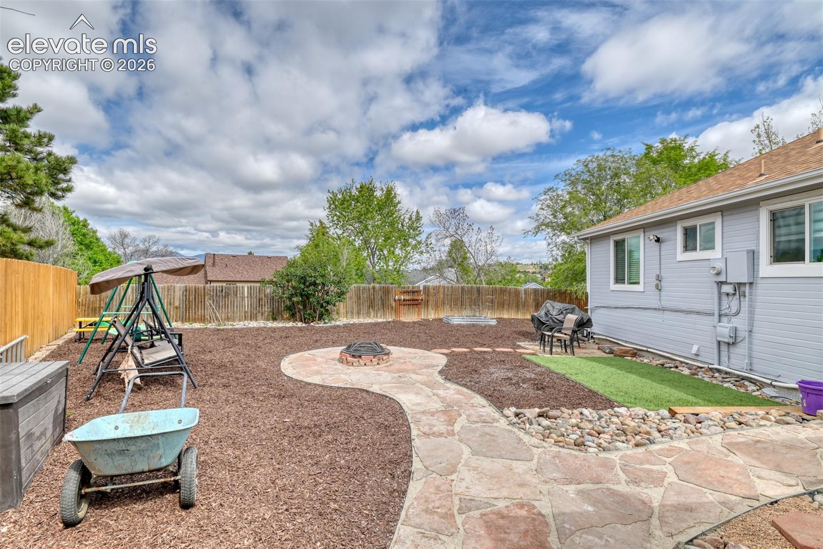 3315 Glade Court
