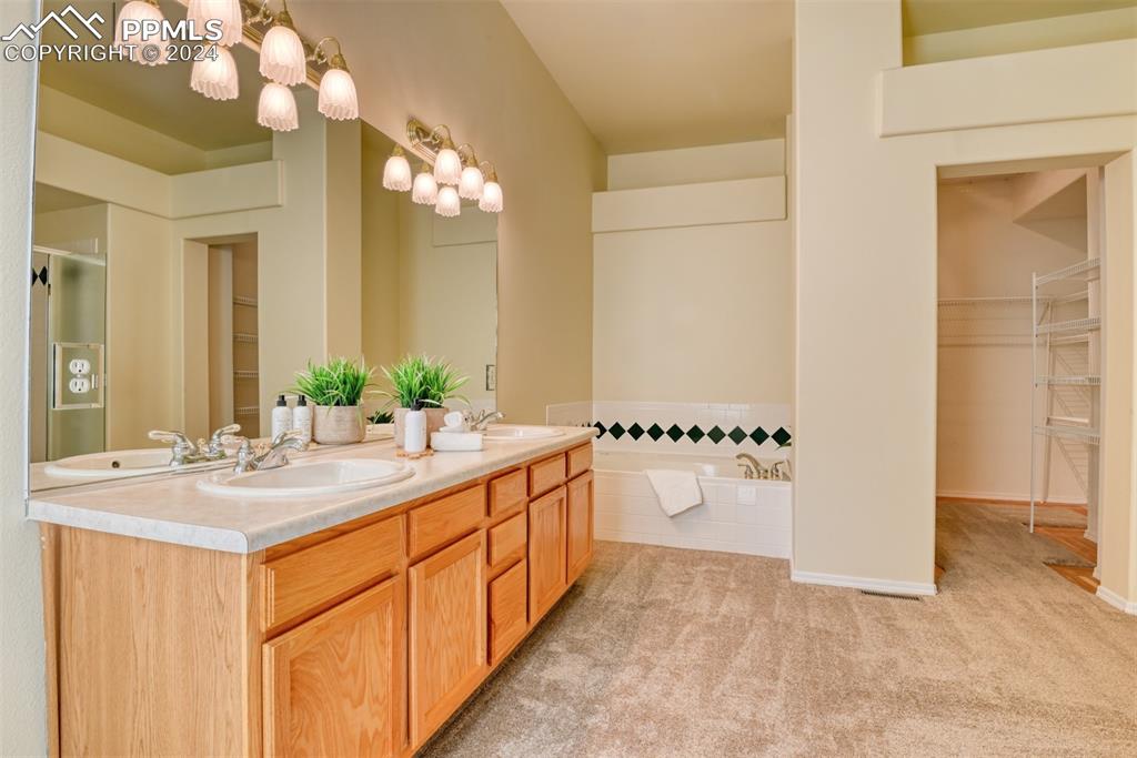 5055 Saddleback Heights
