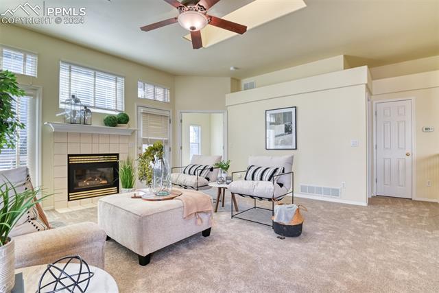 5055 Saddleback Heights