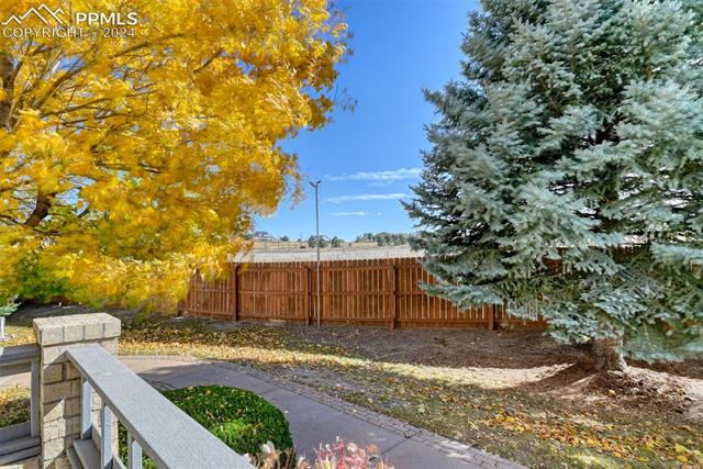 5055 Saddleback Heights