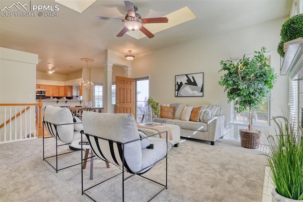 5055 Saddleback Heights