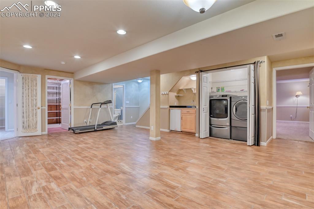 5055 Saddleback Heights