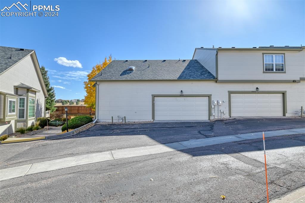 5055 Saddleback Heights