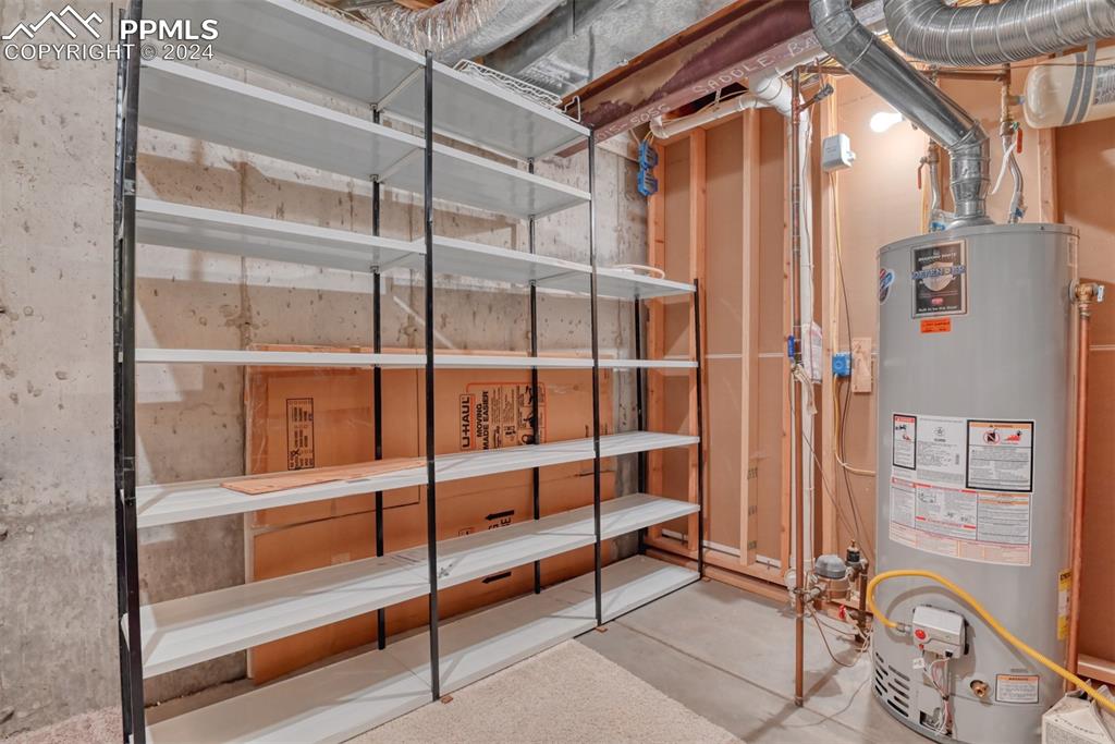 5055 Saddleback Heights