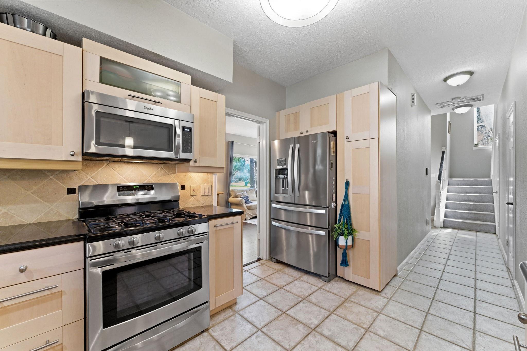 31 N Pathfinders Circle