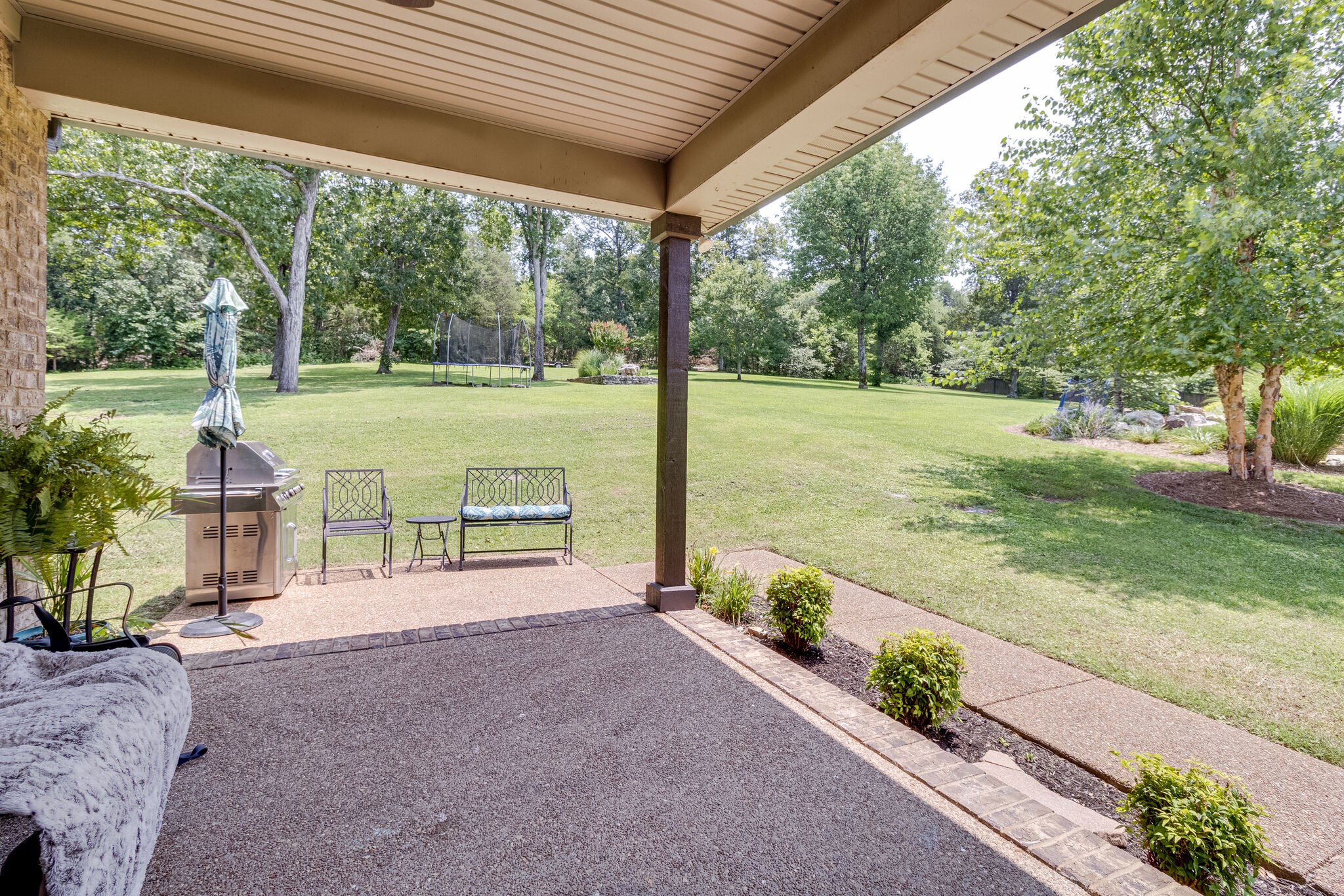 109 Hawthorne Valley