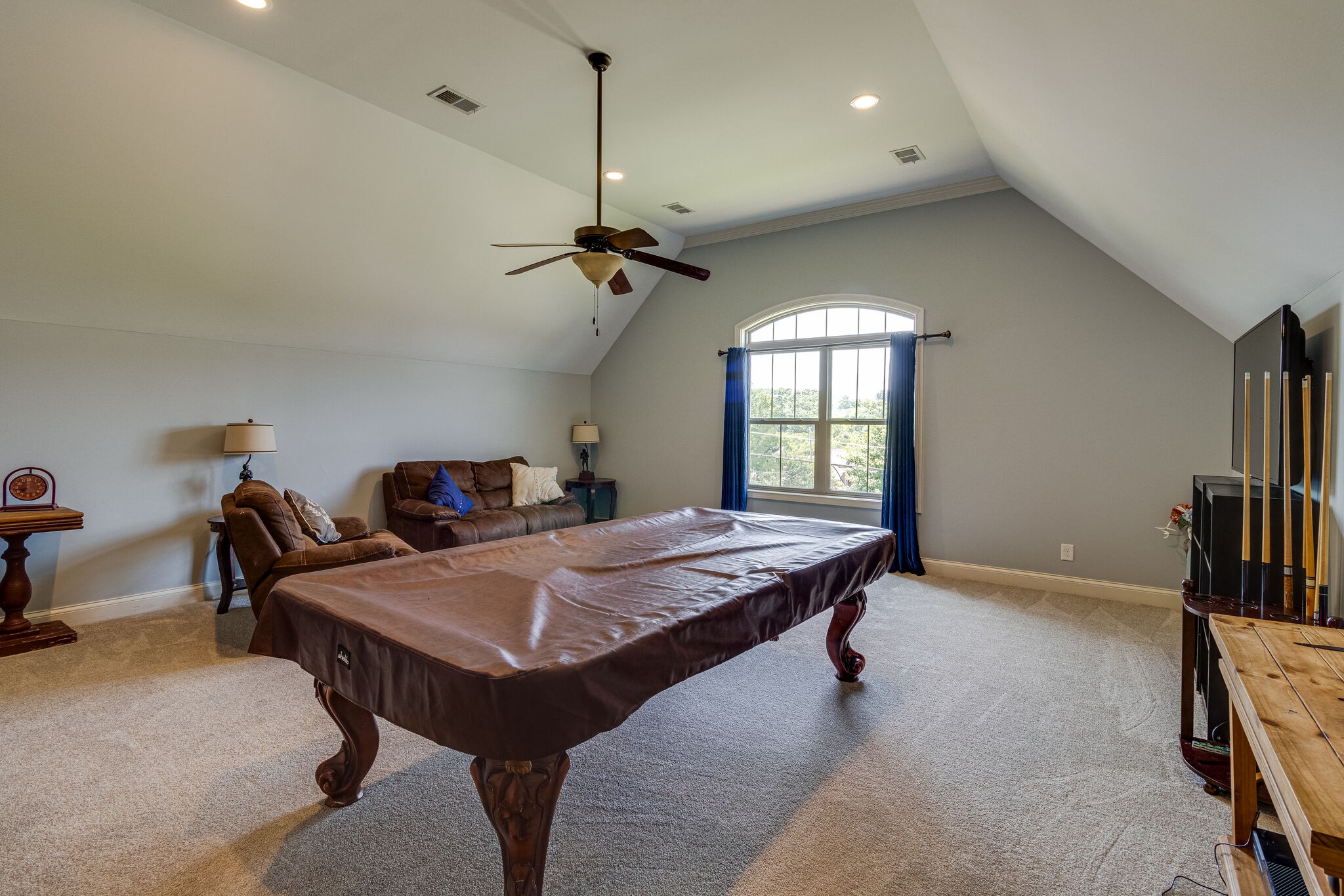 109 Hawthorne Valley