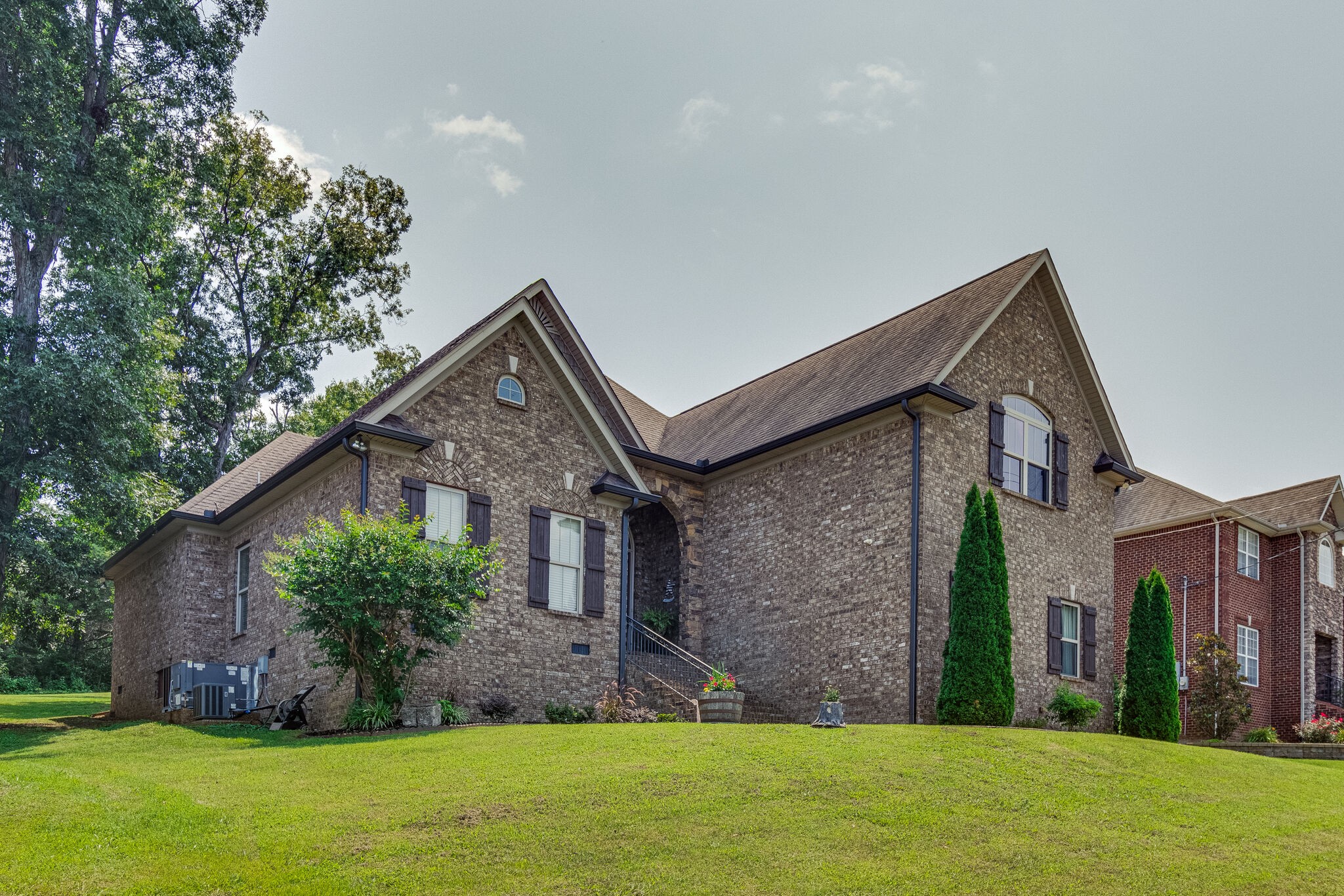 109 Hawthorne Valley