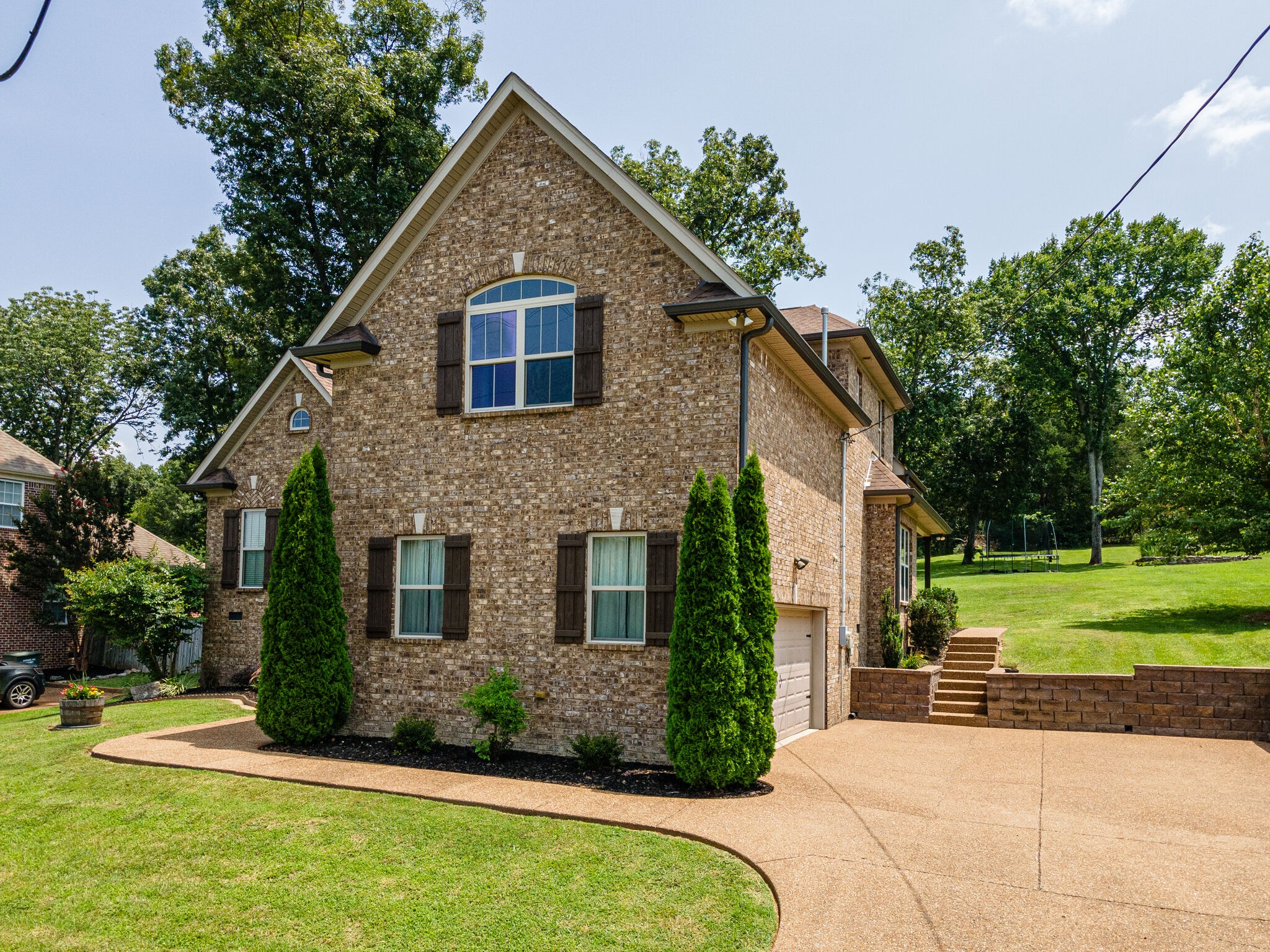 109 Hawthorne Valley