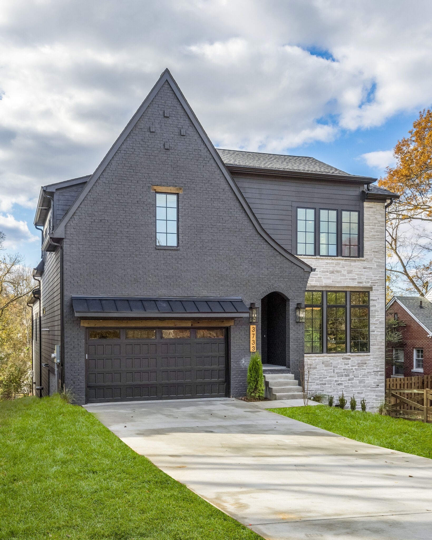 3733 Estes Rd