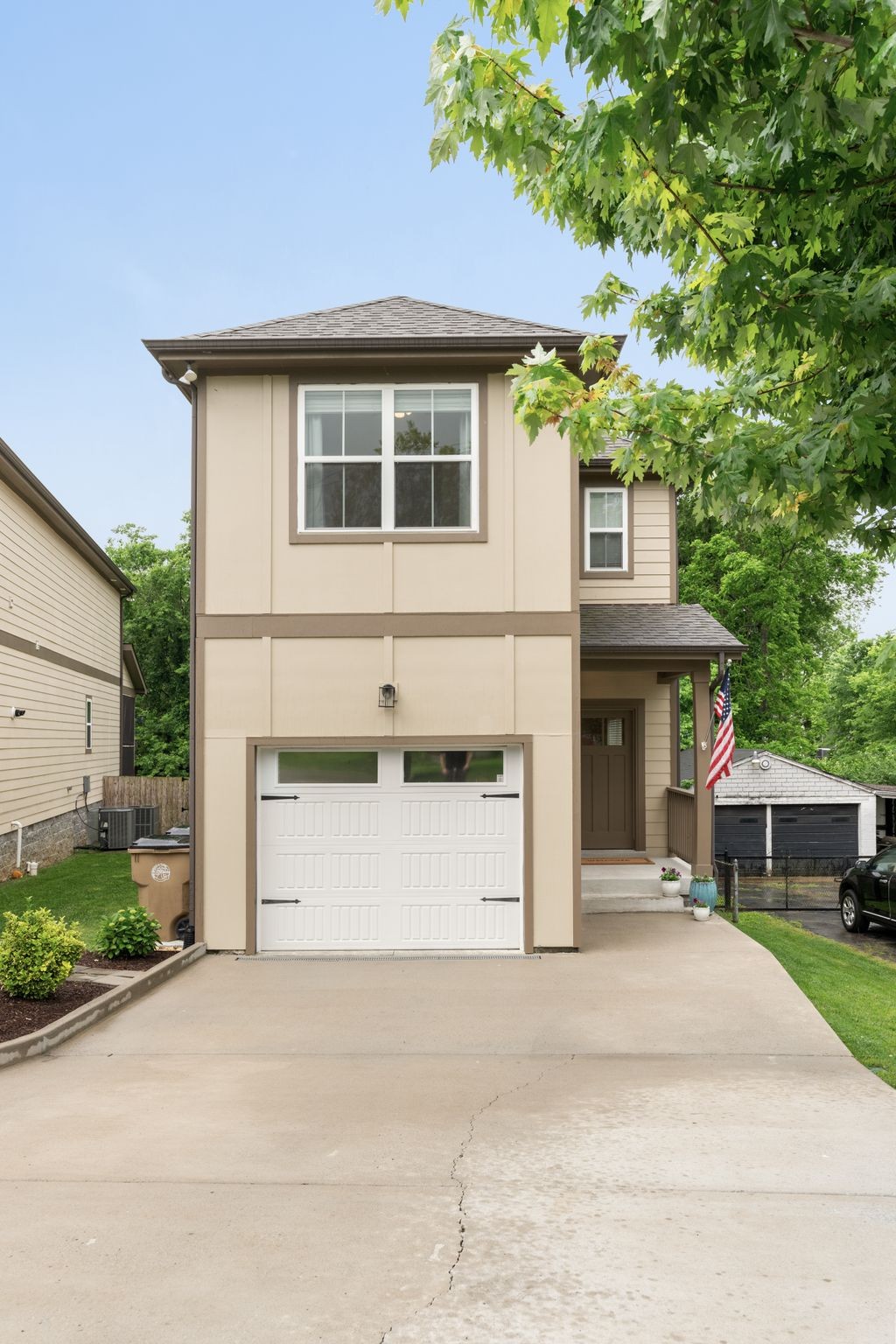 417B W Bend Dr