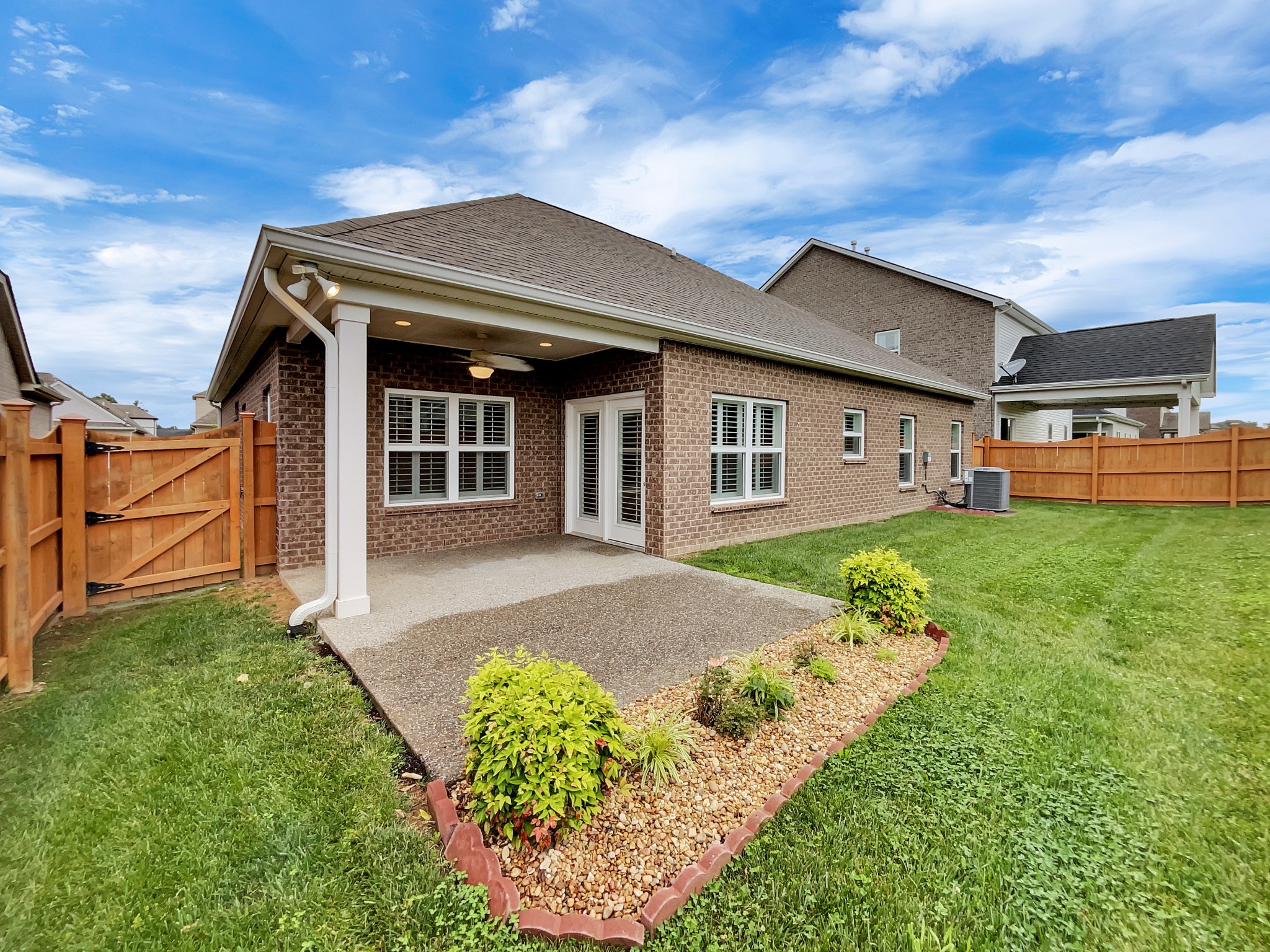 1326 Whispering Oaks Dr Unit: 693