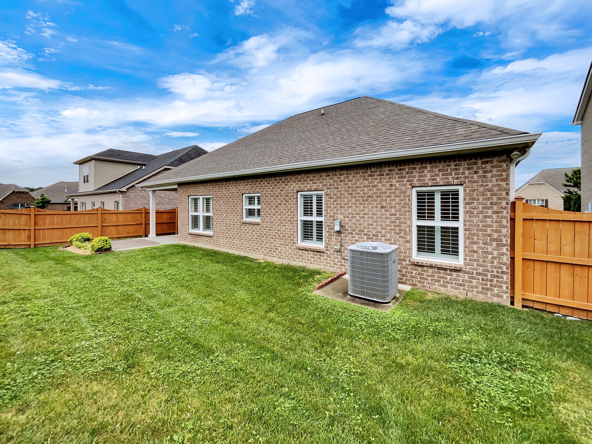 1326 Whispering Oaks Dr Unit: 693