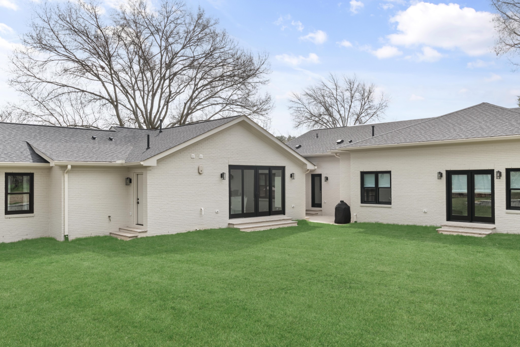 5669 Cloverland Dr