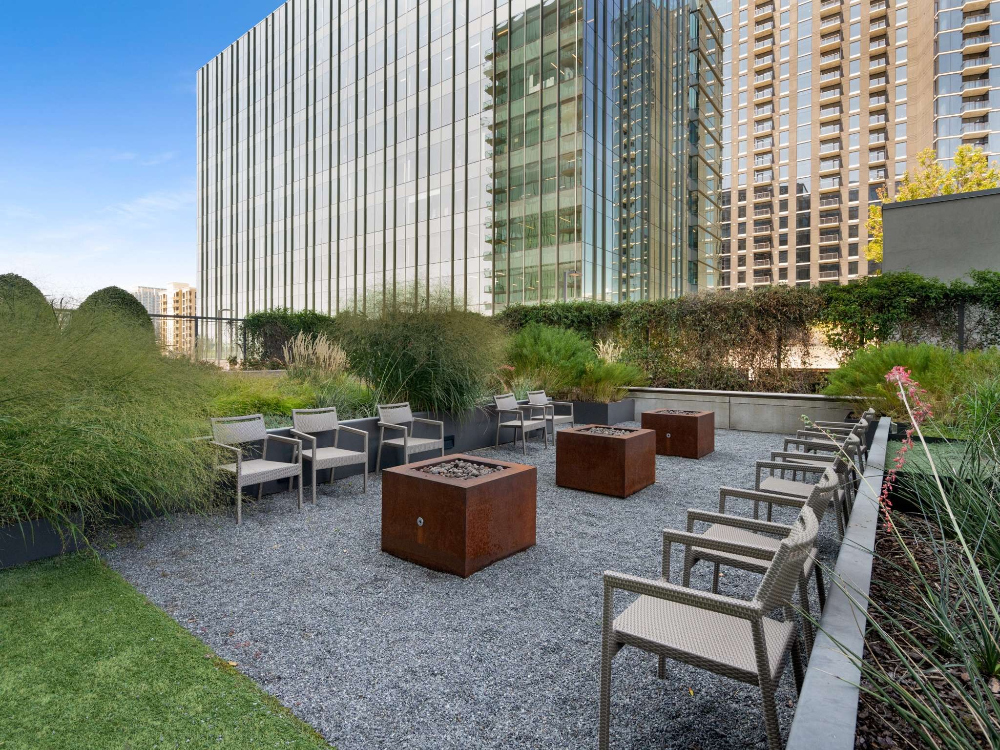 1212 Laurel St Unit: 2202