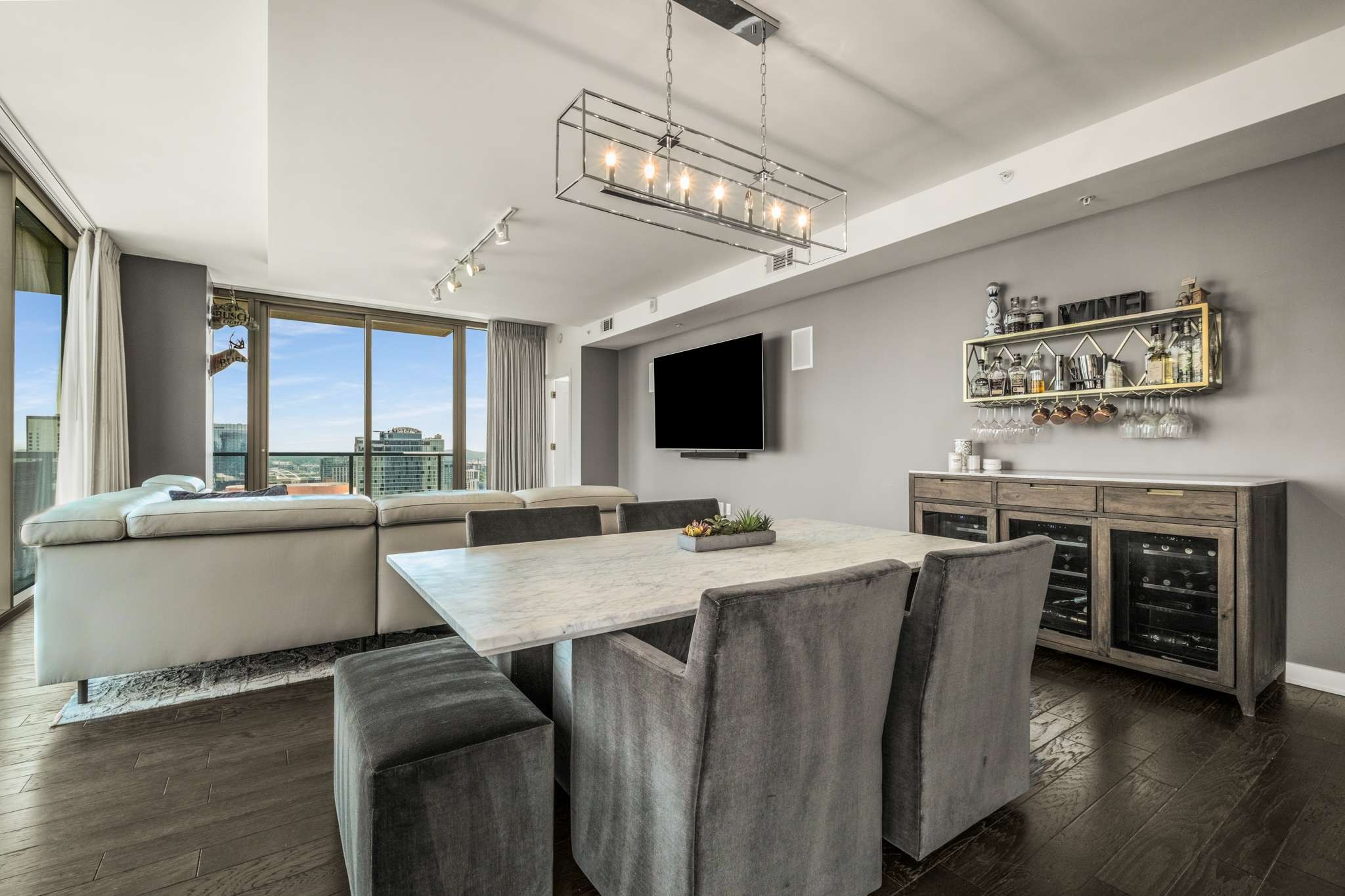 1212 Laurel St Unit: 2202