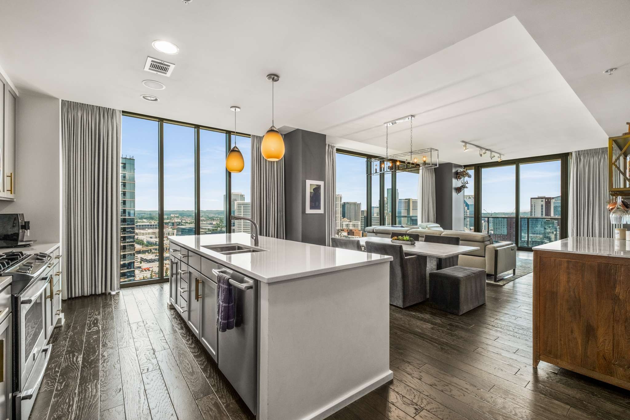 1212 Laurel St Unit: 2202