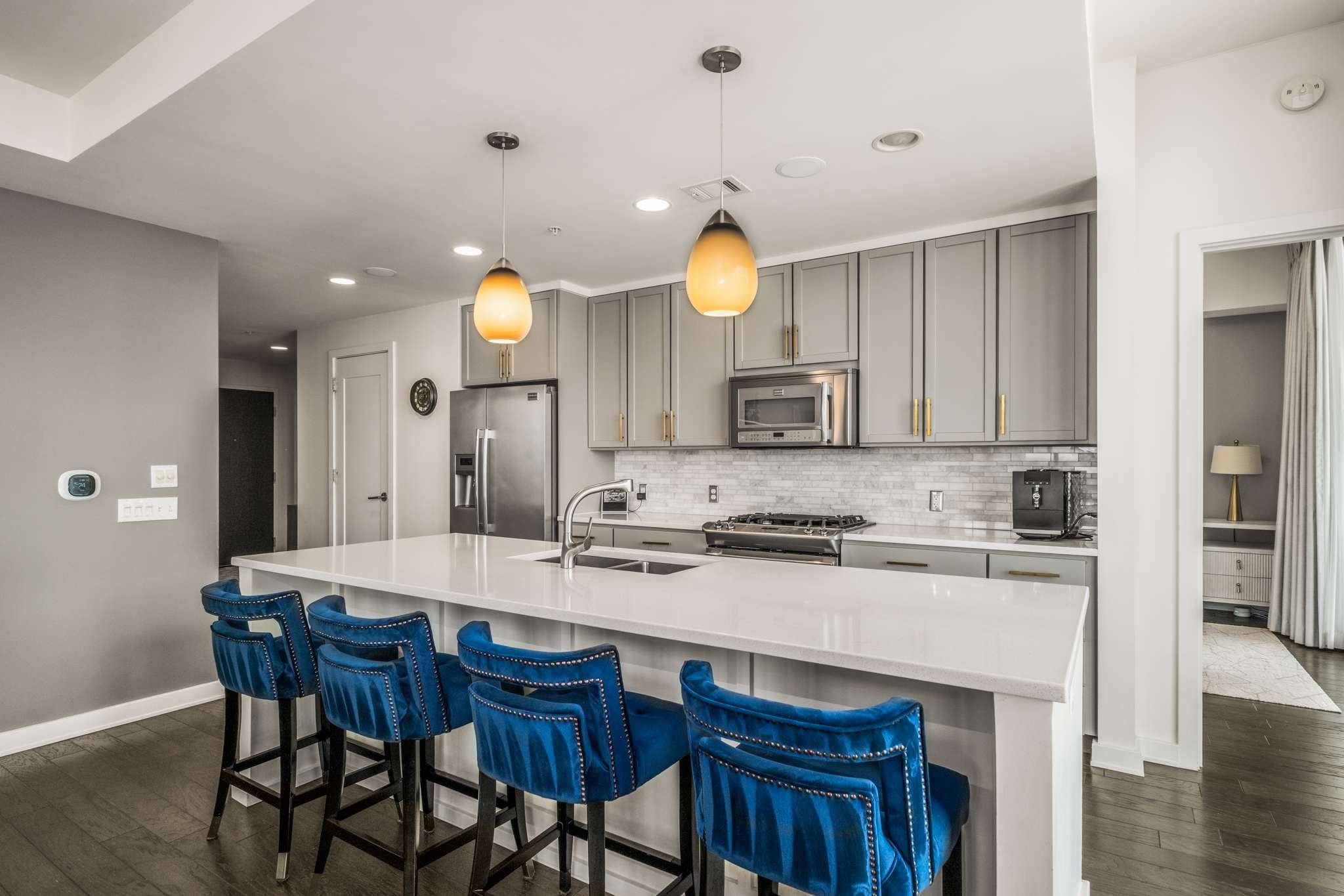 1212 Laurel St Unit: 2202