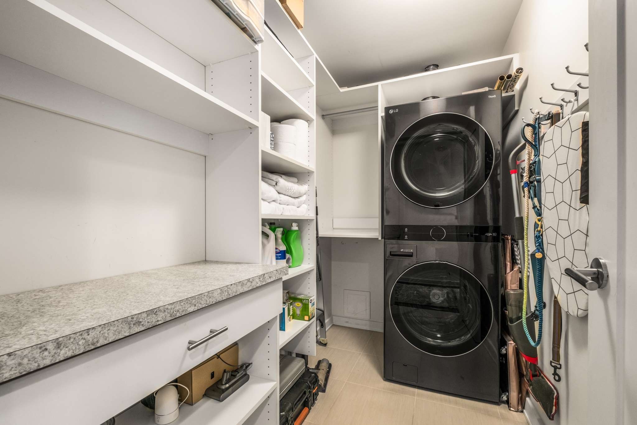 1212 Laurel St Unit: 2202