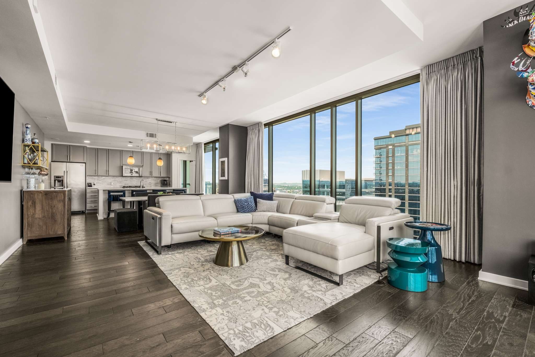 1212 Laurel St Unit: 2202