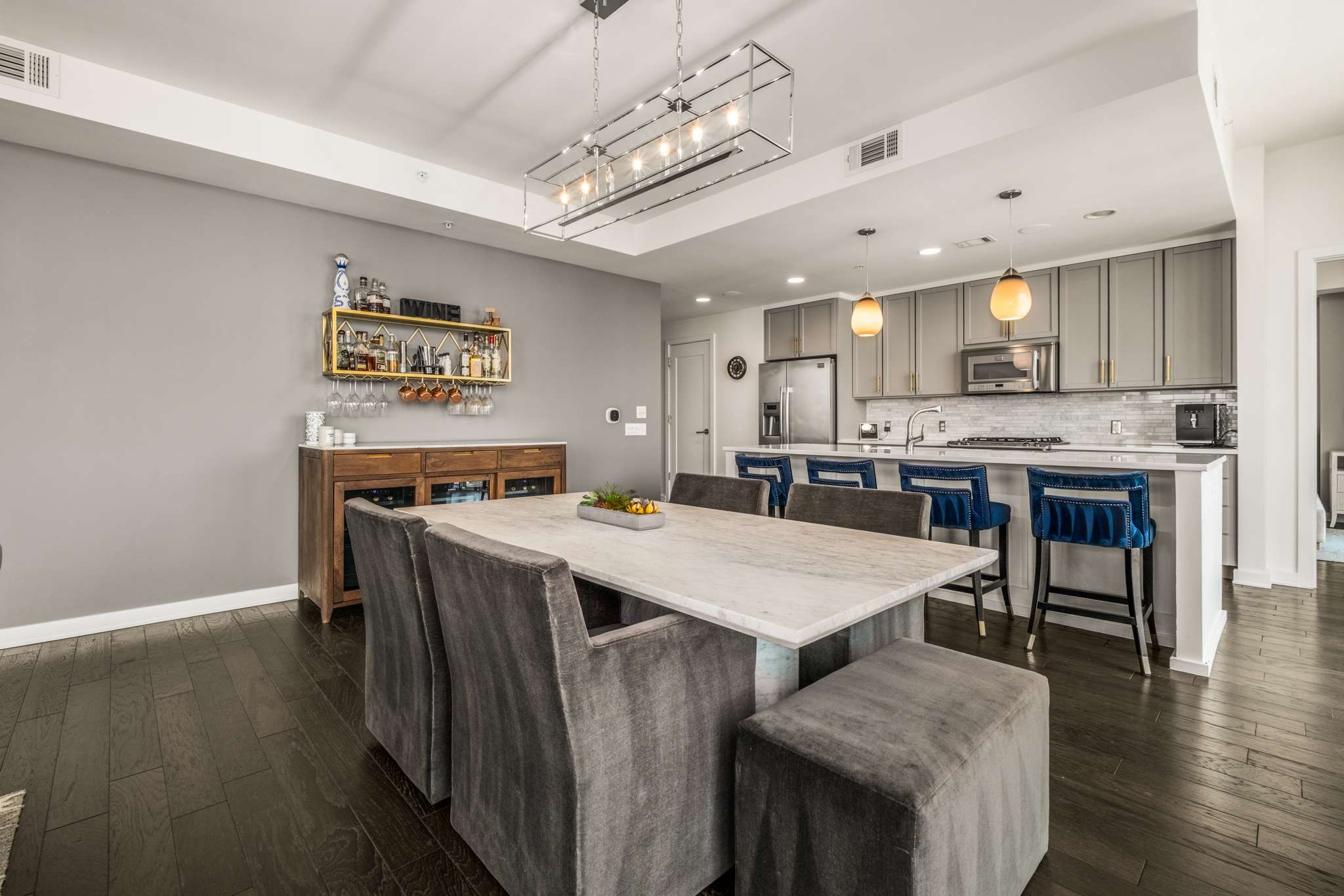 1212 Laurel St Unit: 2202