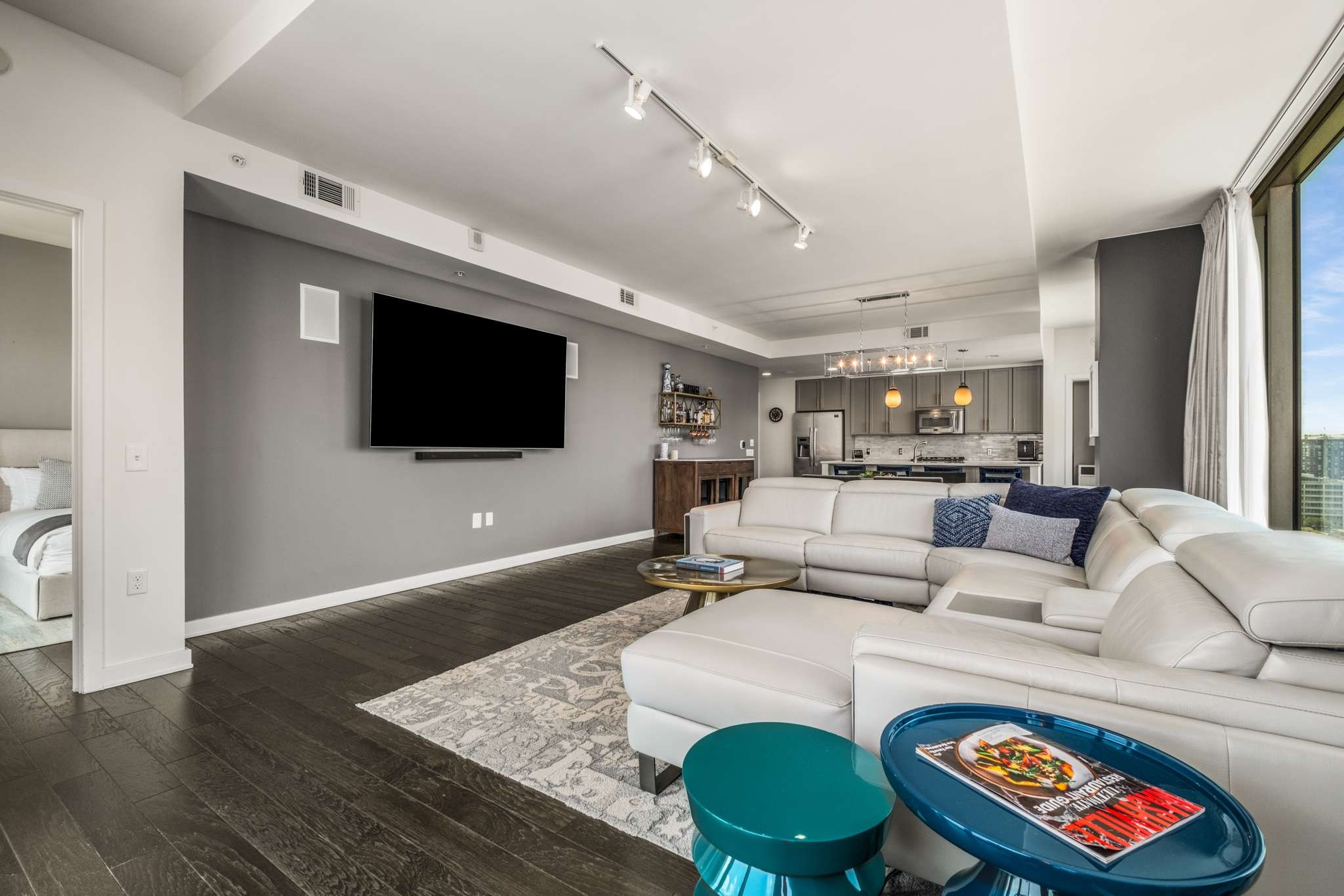 1212 Laurel St Unit: 2202