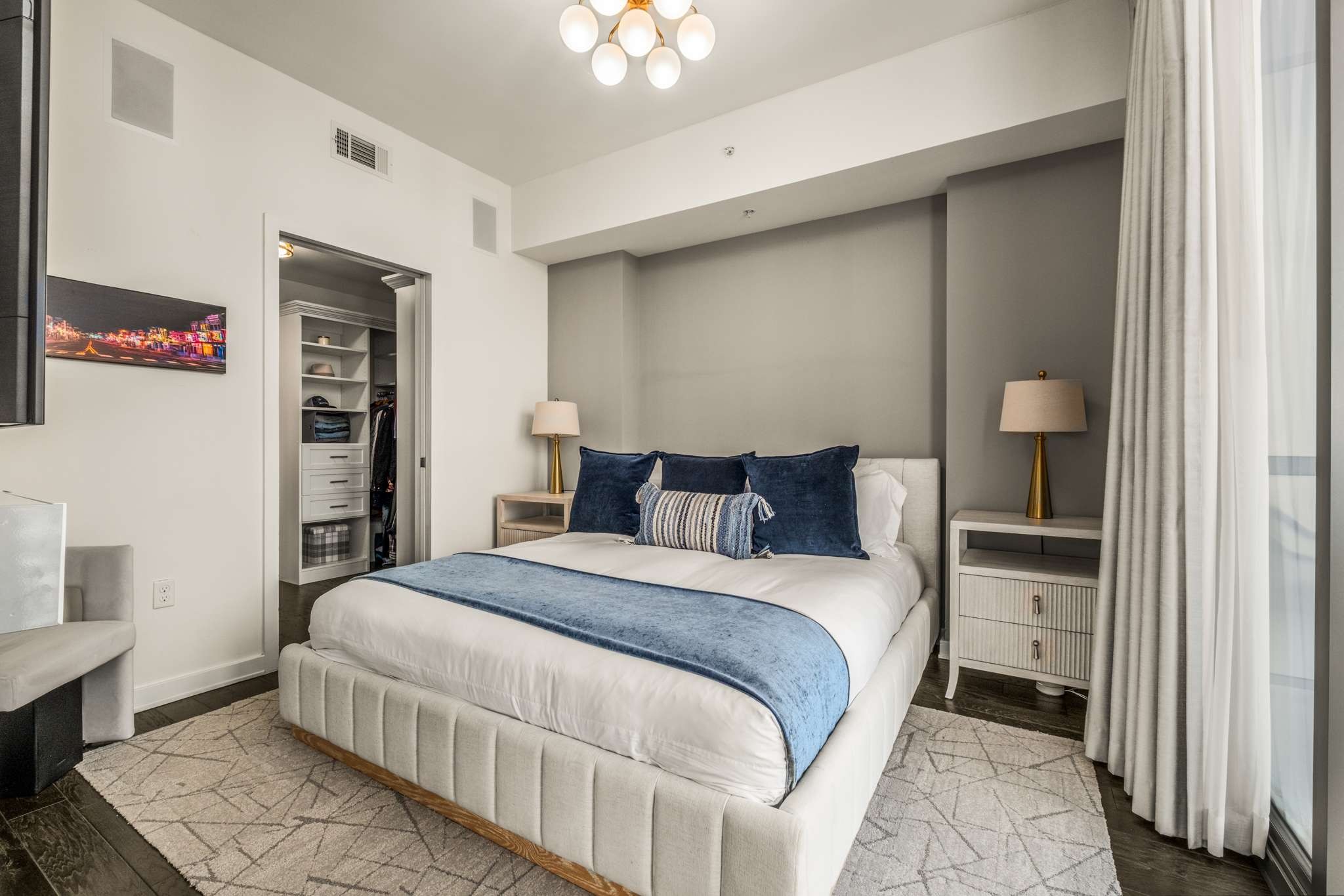 1212 Laurel St Unit: 2202