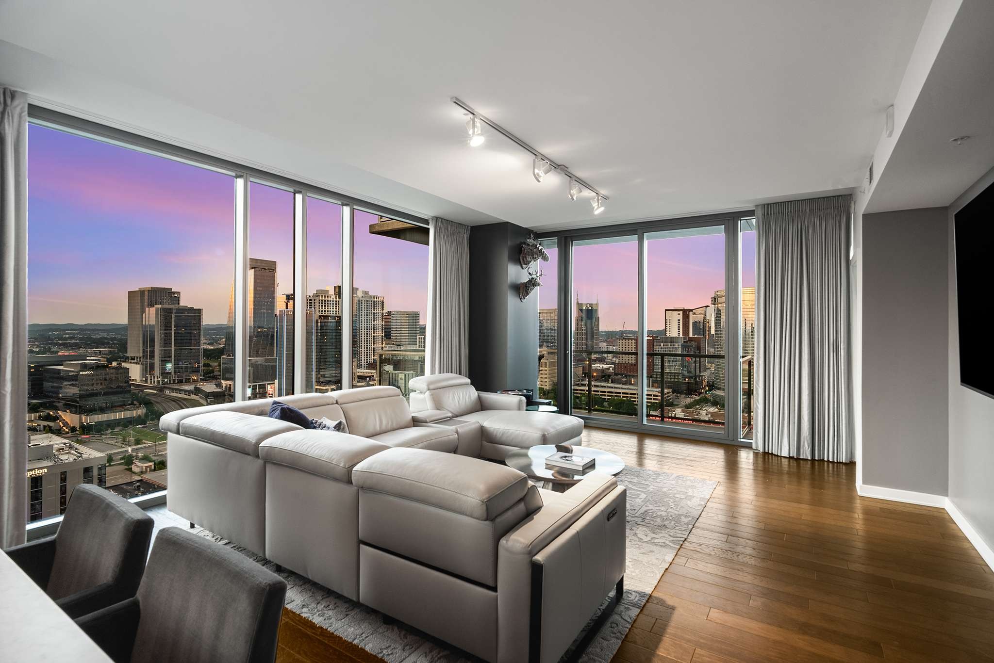 1212 Laurel St Unit: 2202