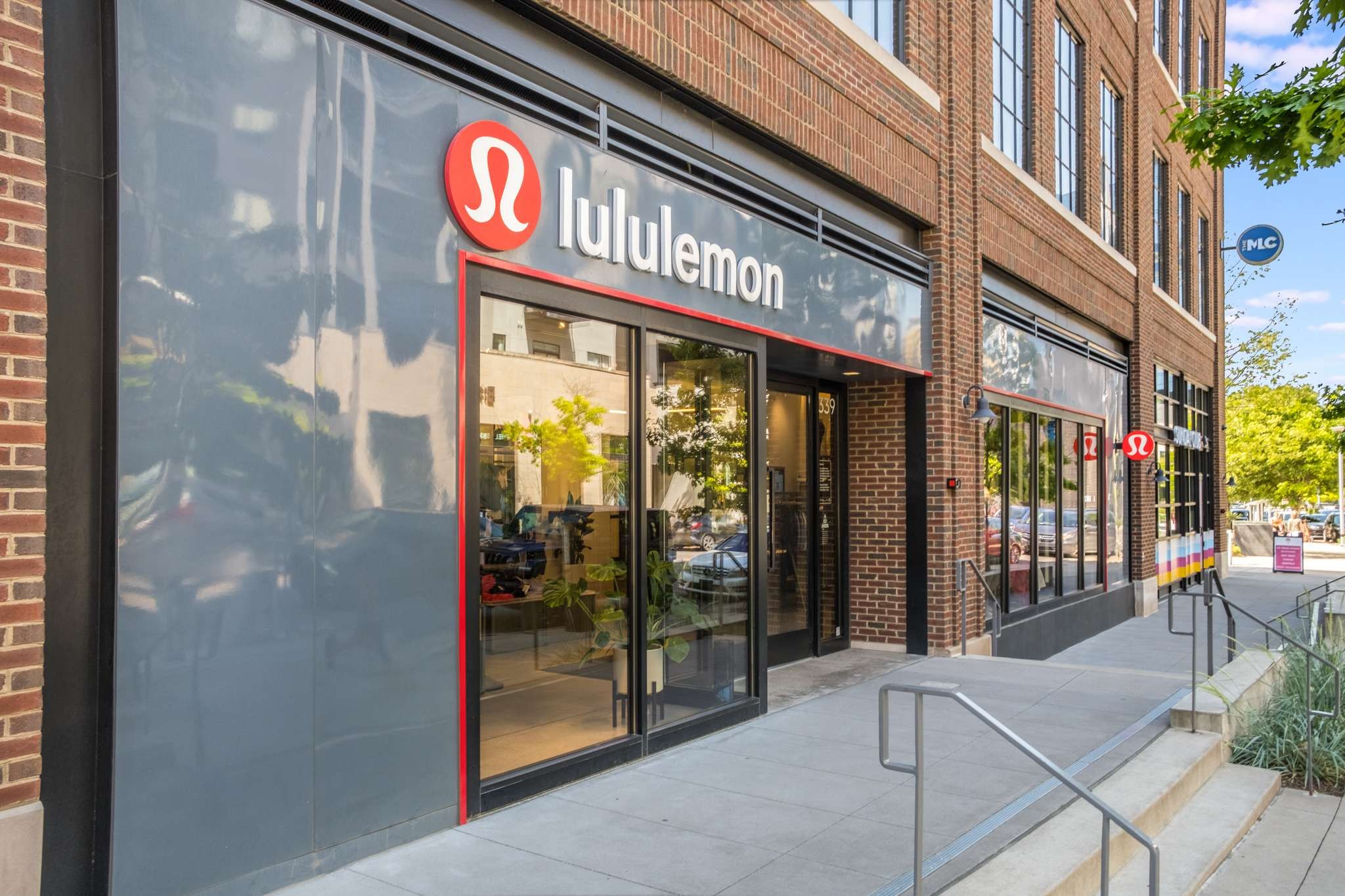 1212 Laurel St Unit: 2202