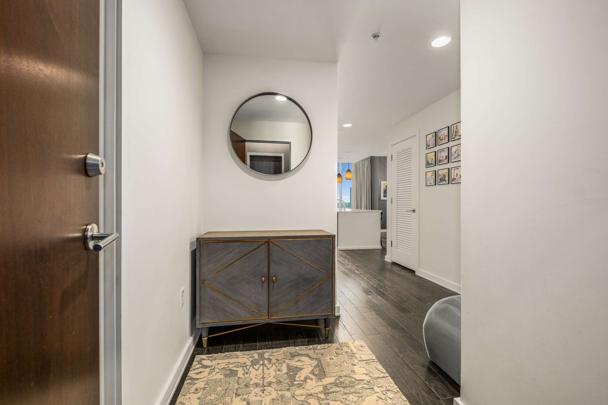 1212 Laurel St Unit: 2202