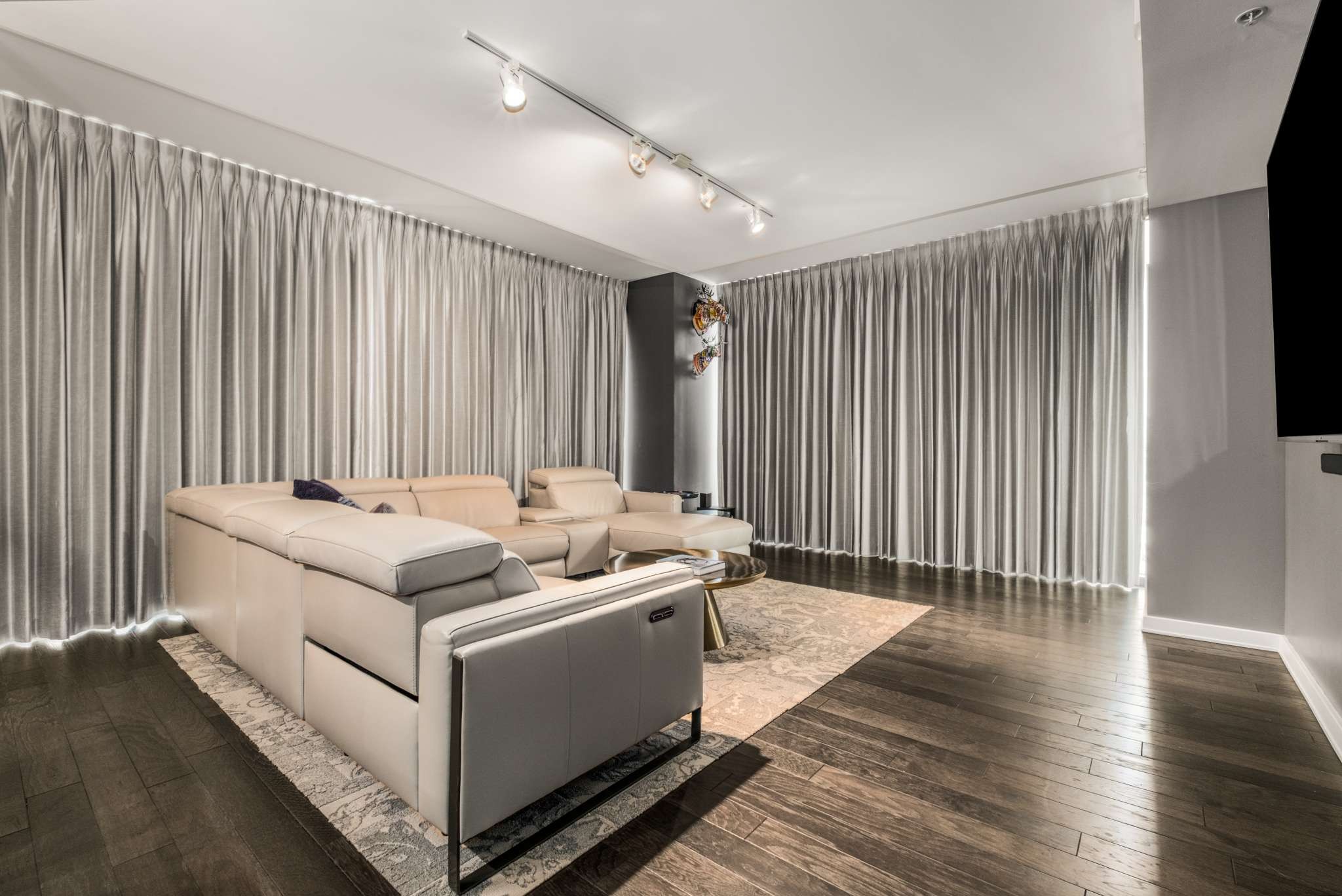 1212 Laurel St Unit: 2202