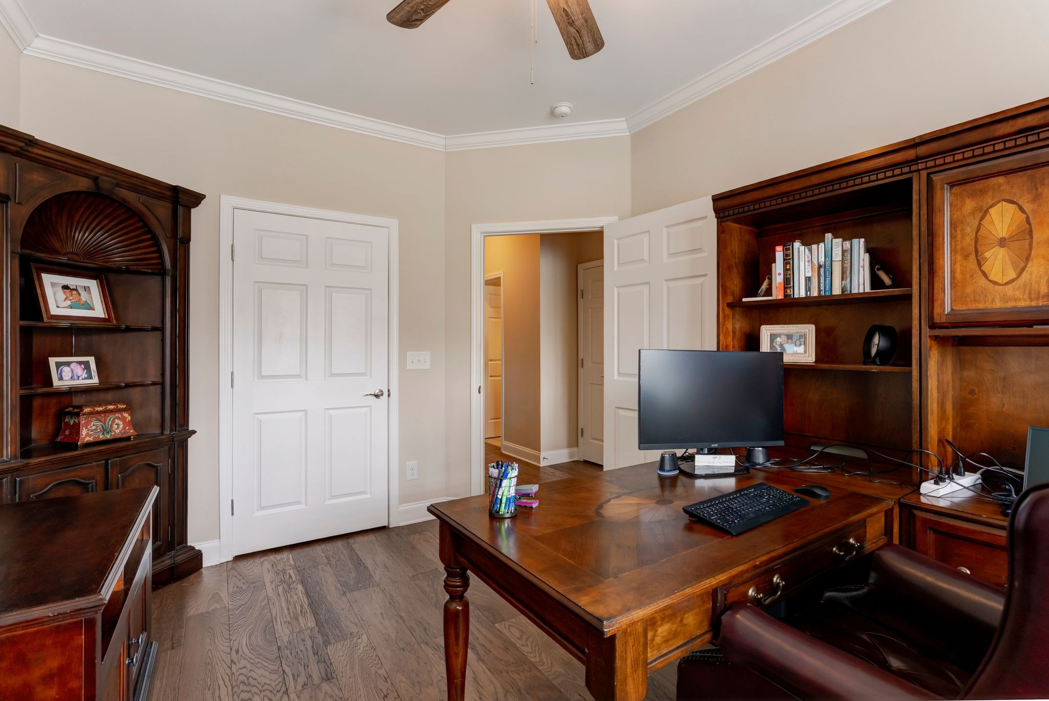 1326 Whispering Oaks Dr