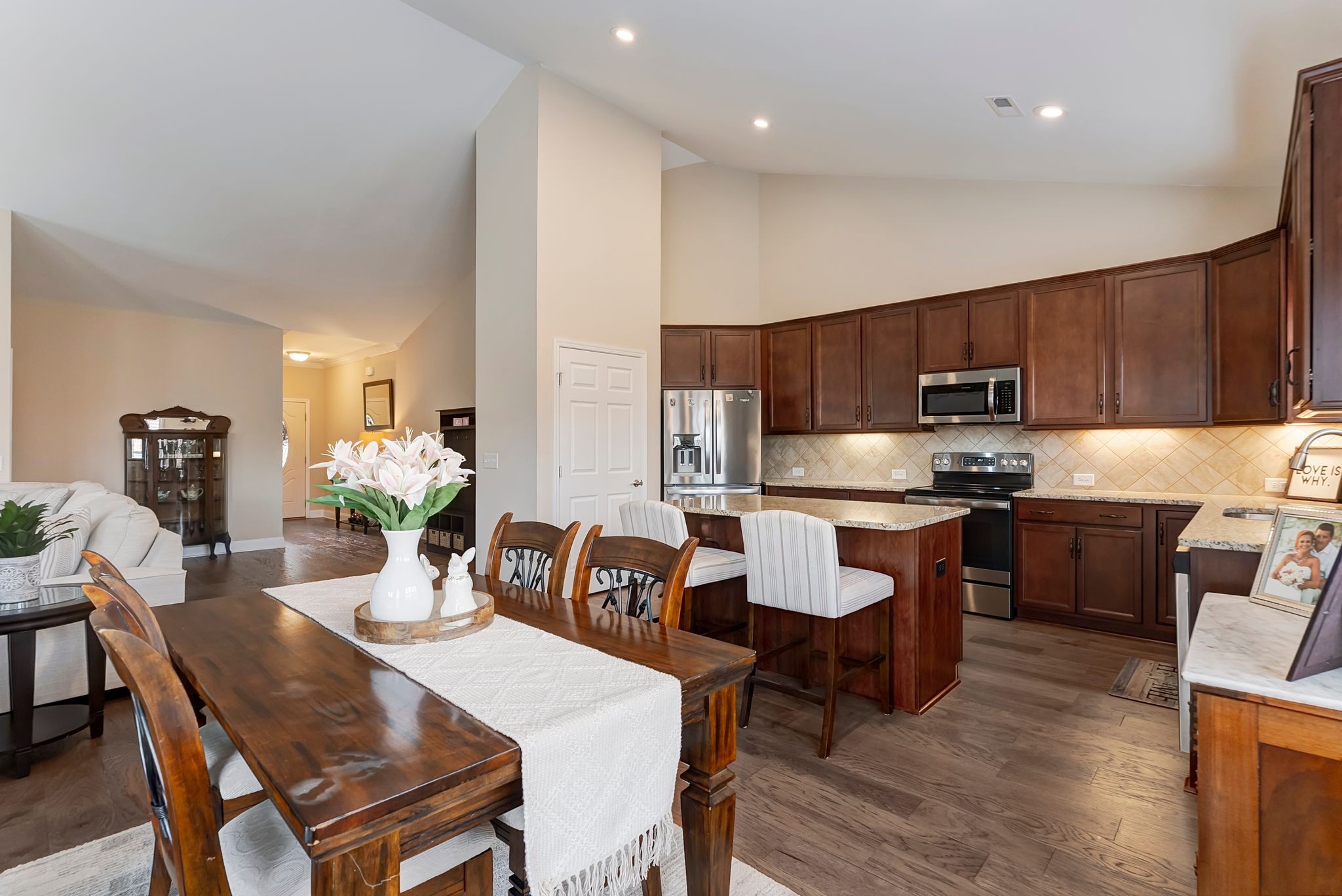 1326 Whispering Oaks Dr