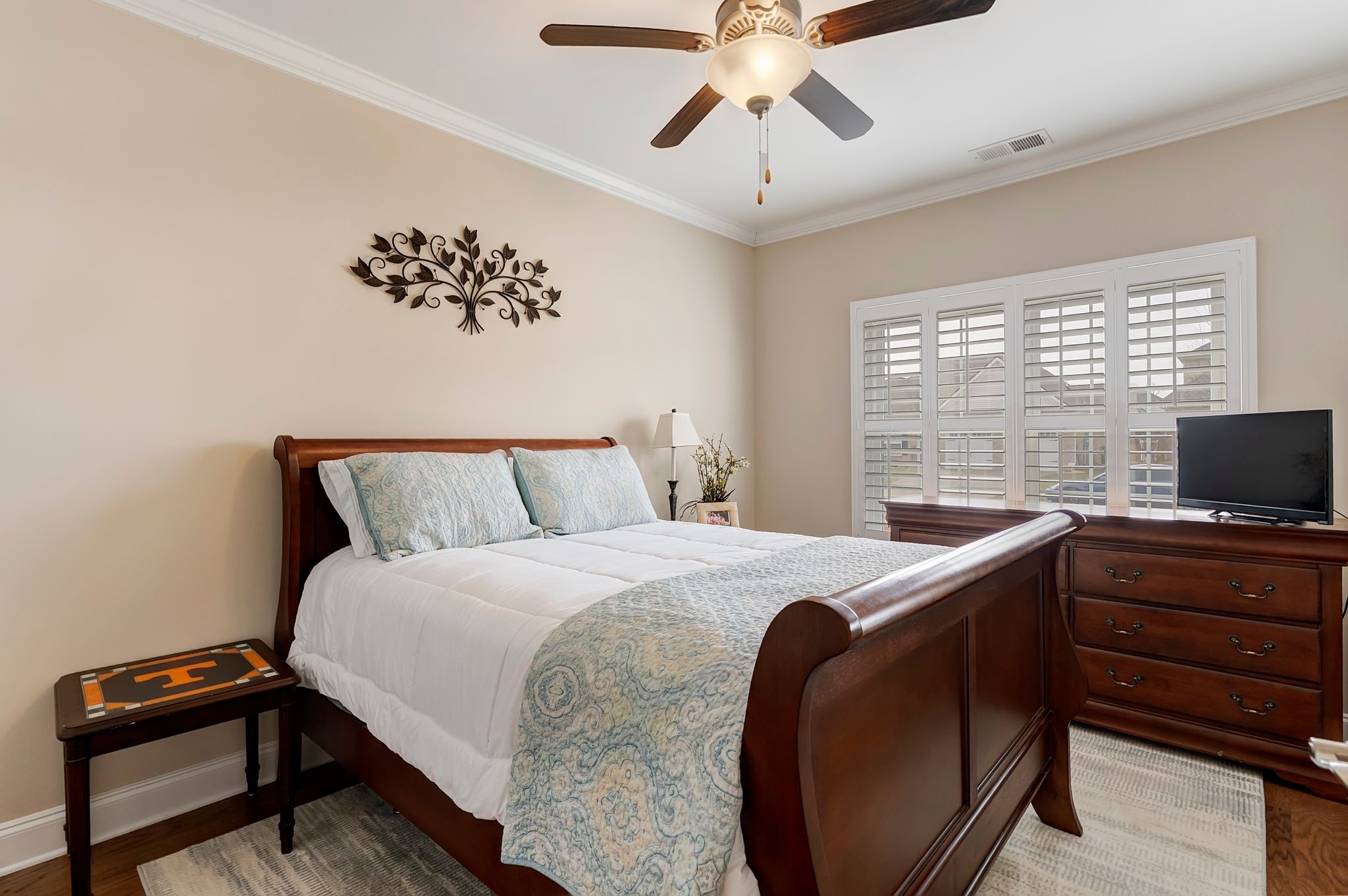 1326 Whispering Oaks Dr