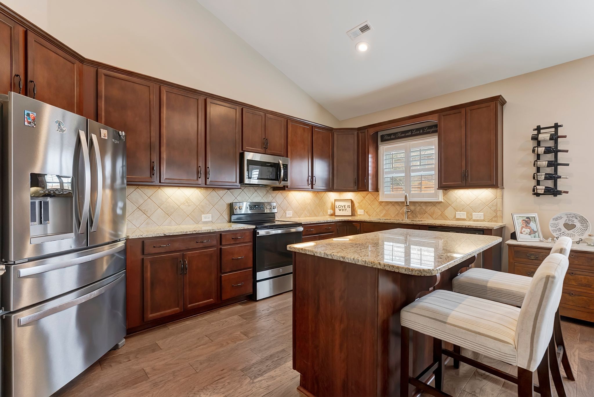 1326 Whispering Oaks Dr