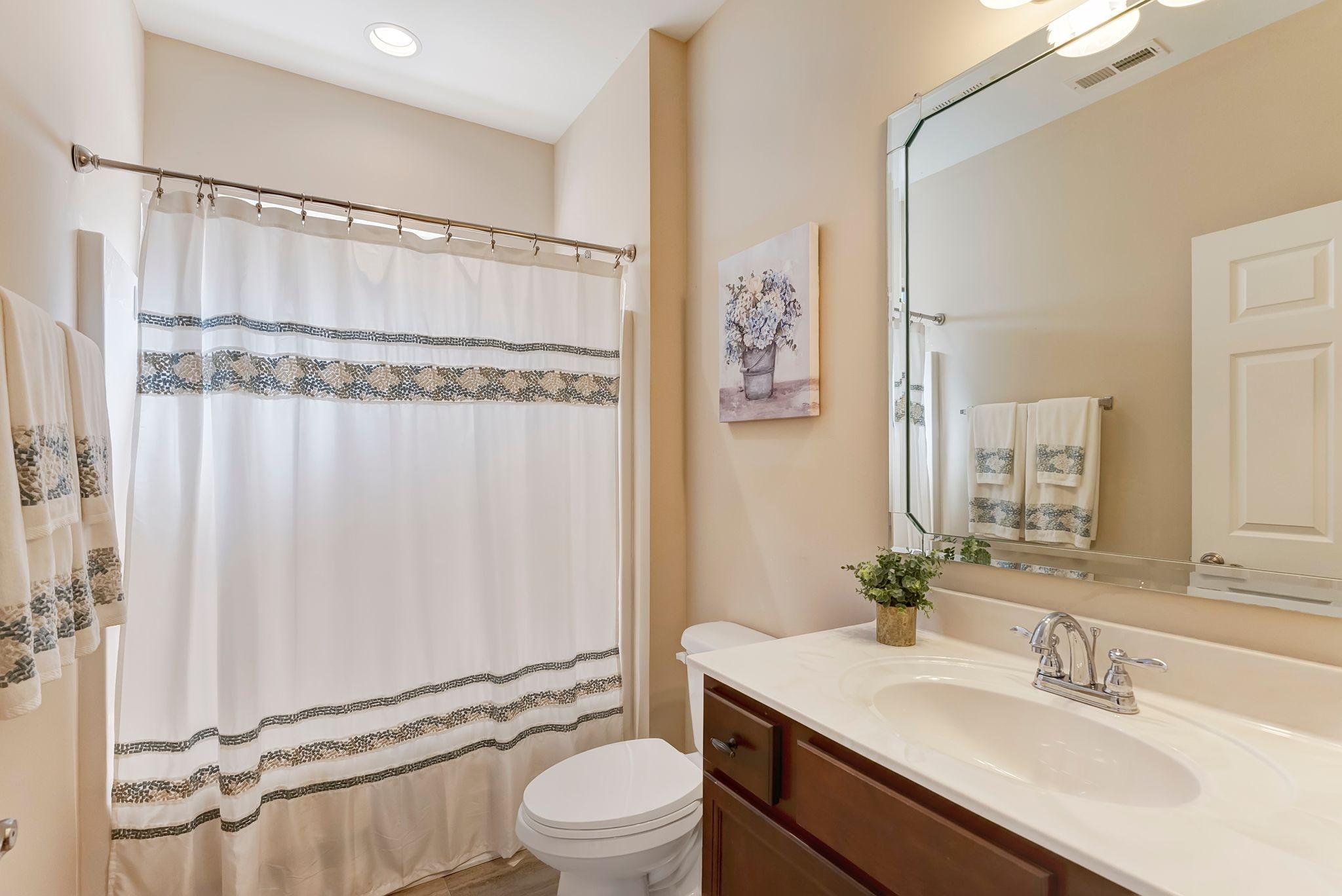 1326 Whispering Oaks Dr