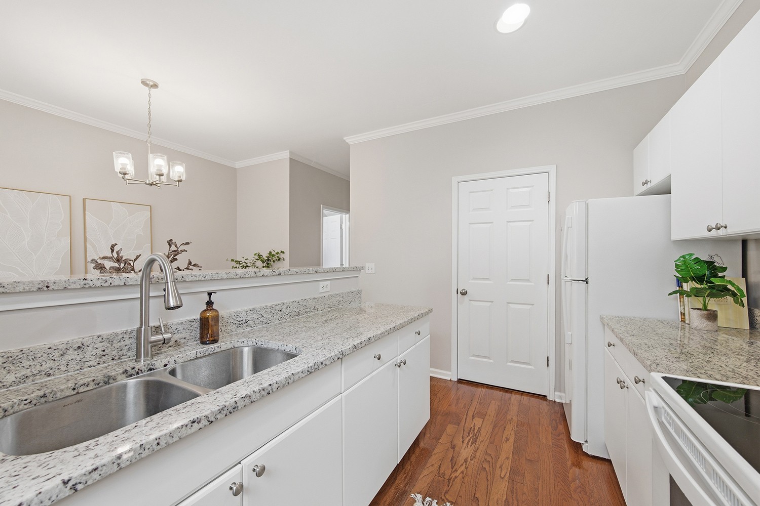 3161 Parthenon Ave Unit: 103